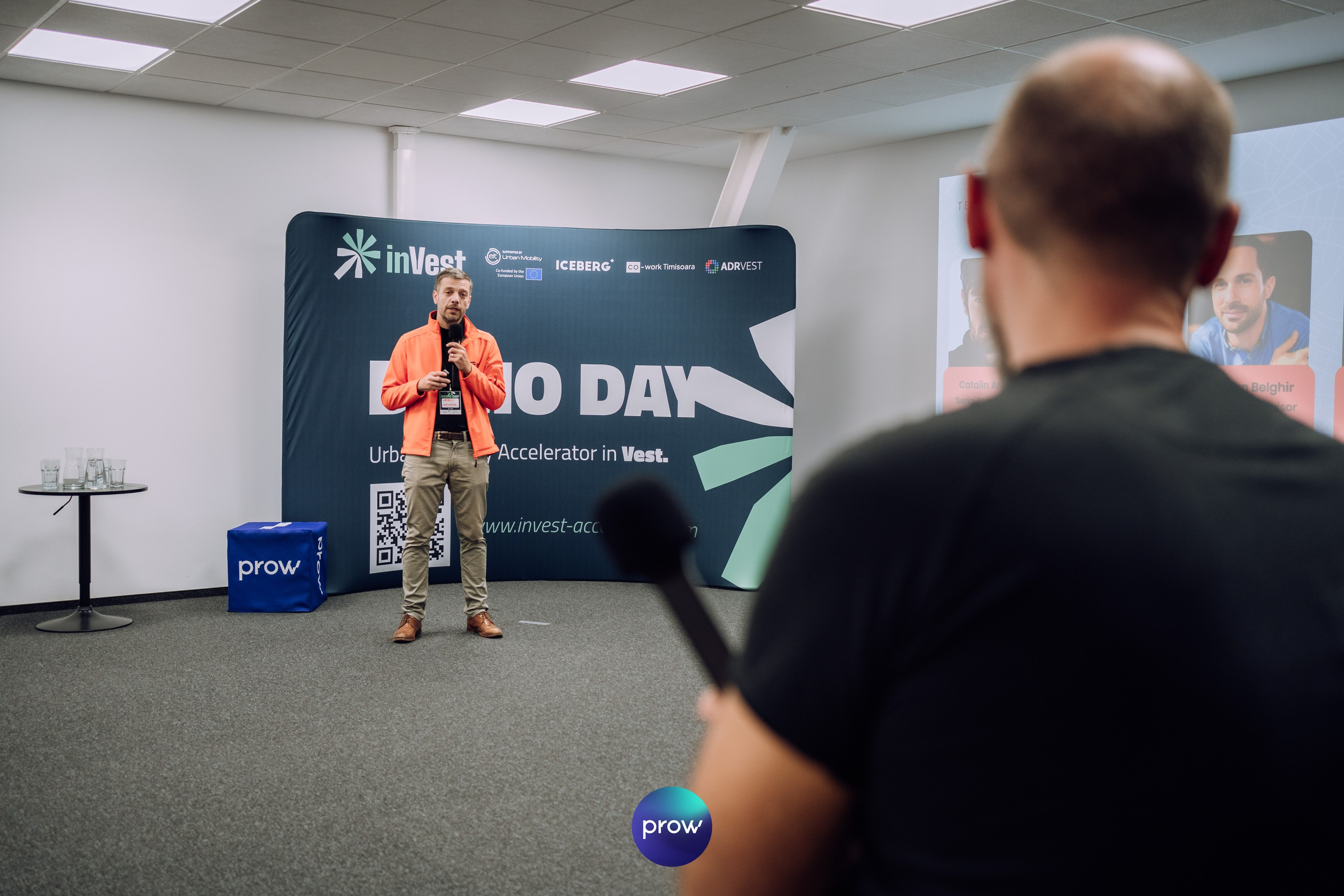 InVest DemoDay @ Cowork. Cozac Cristian Photographer
