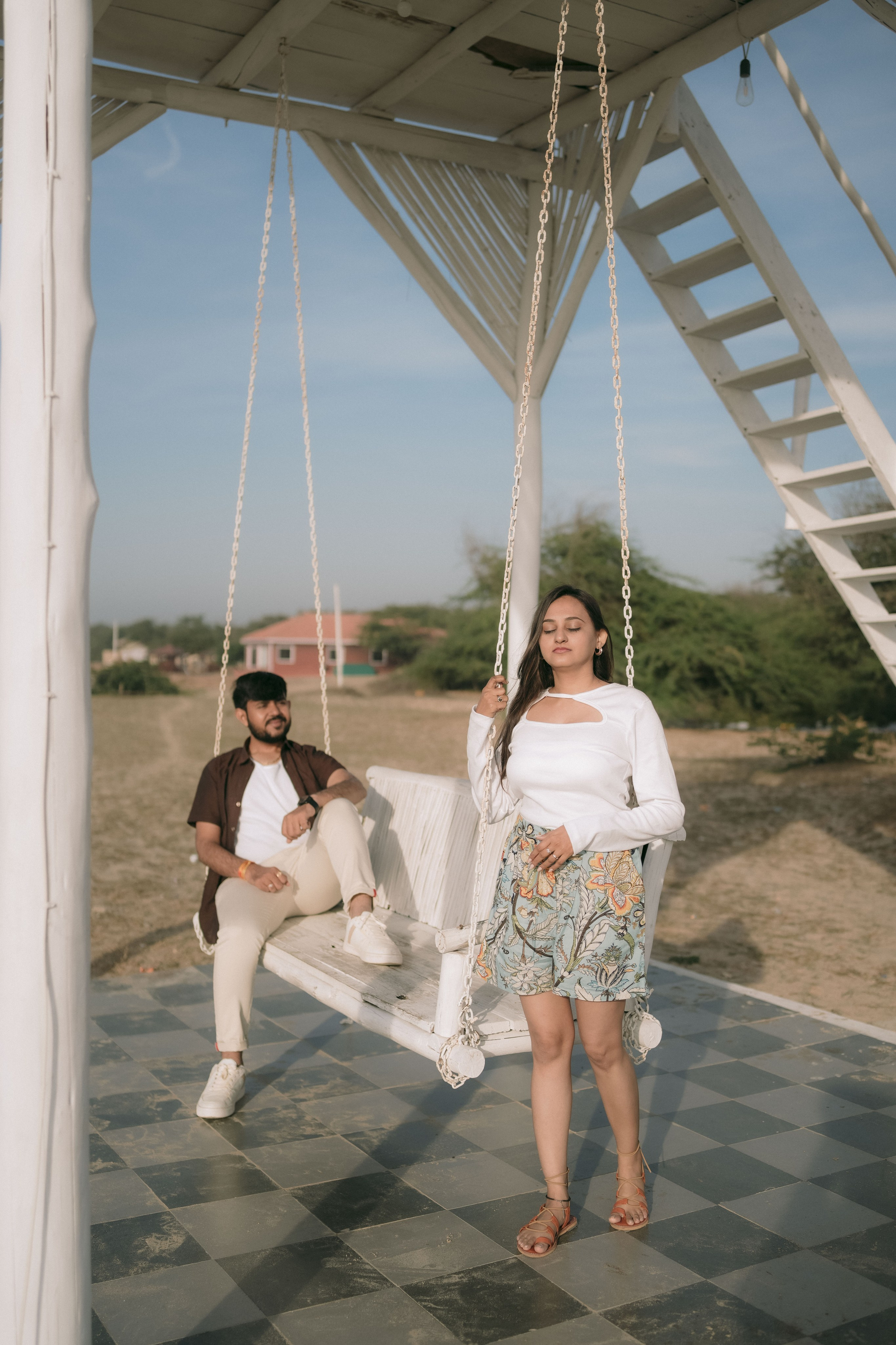 COUPLE SESSIONS. Love Emotions Weddings