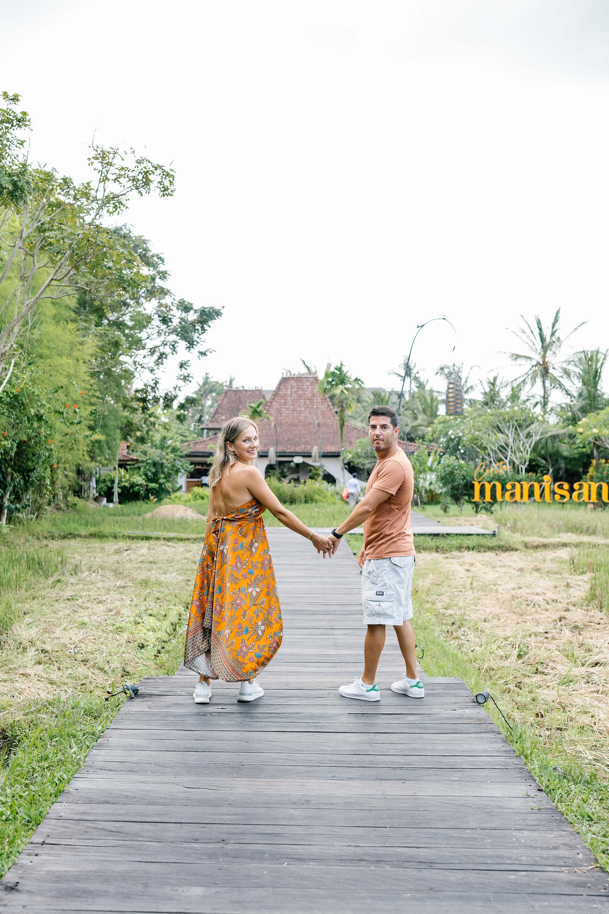 Honeymoon Photoshoot in bali. Female Photographer in Bali