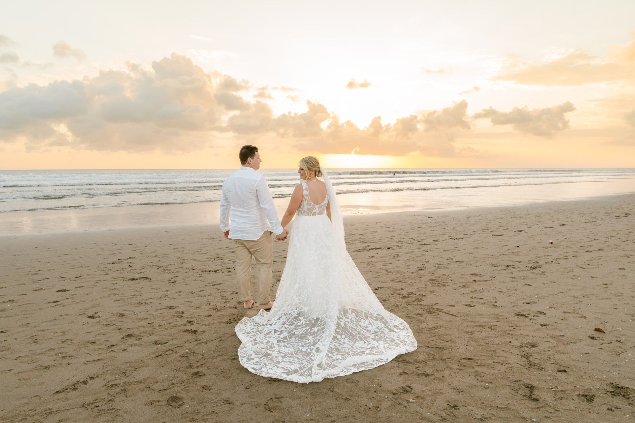 Ethan & Alyshia. Female Photographer in Bali