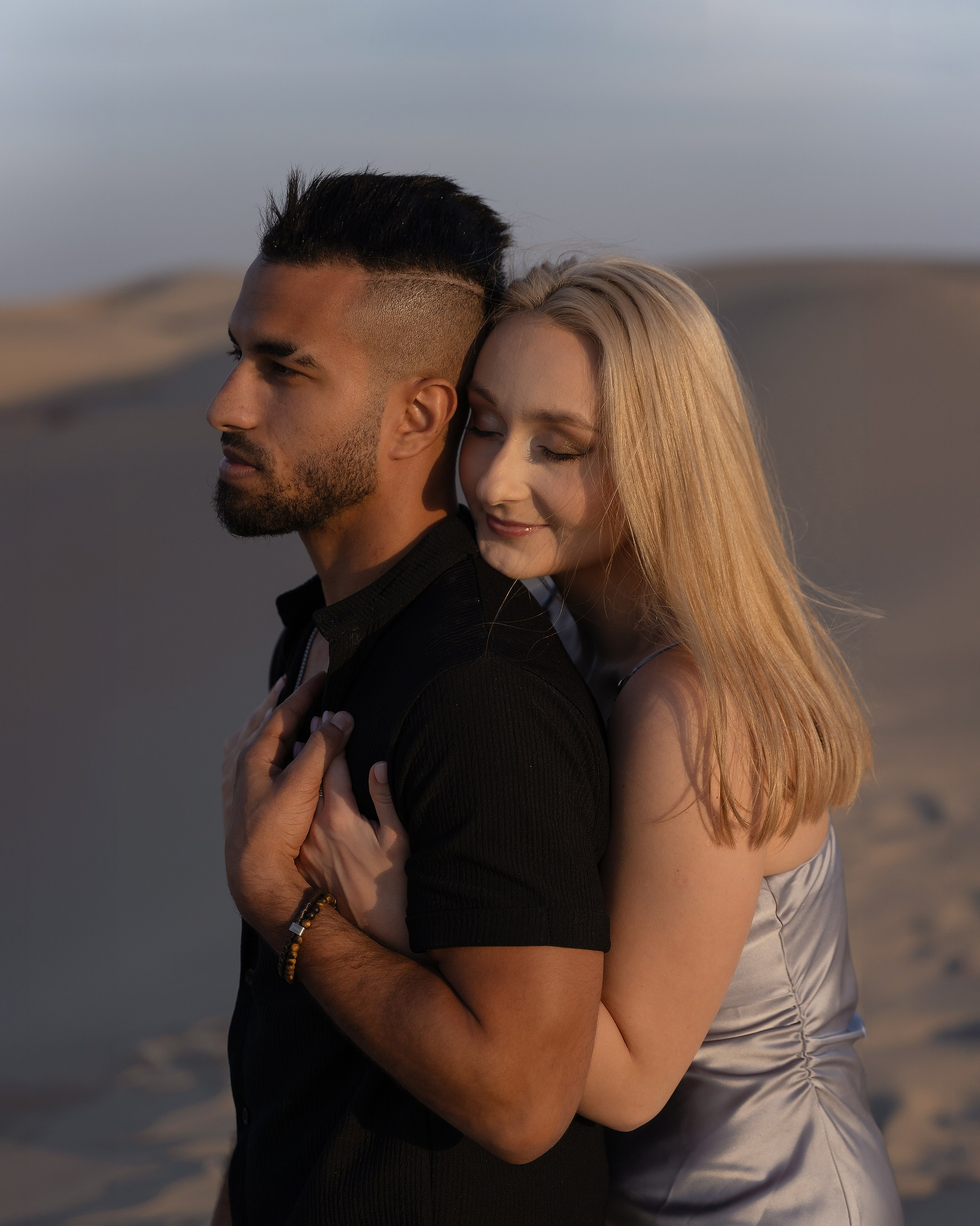 Couple. Professional Photographer in Abu Dhabi & Dubai — Marina Aubakirova | Family, Couple, Wedding & Individual Photoshoots