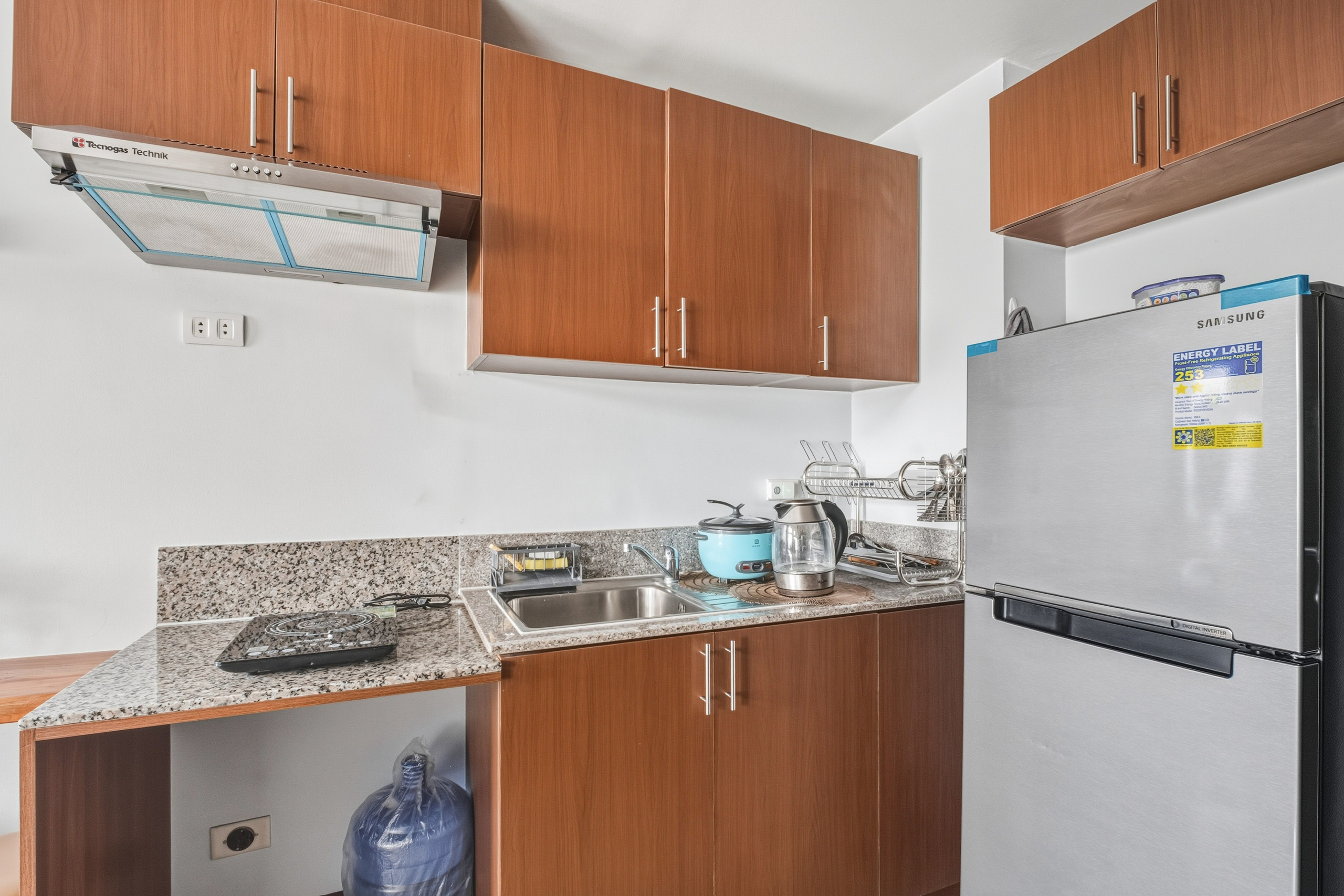 Manhattan Condominium // Cubao. Interior & Architectural Photographer Philippines | Argen Carlo Camaclang