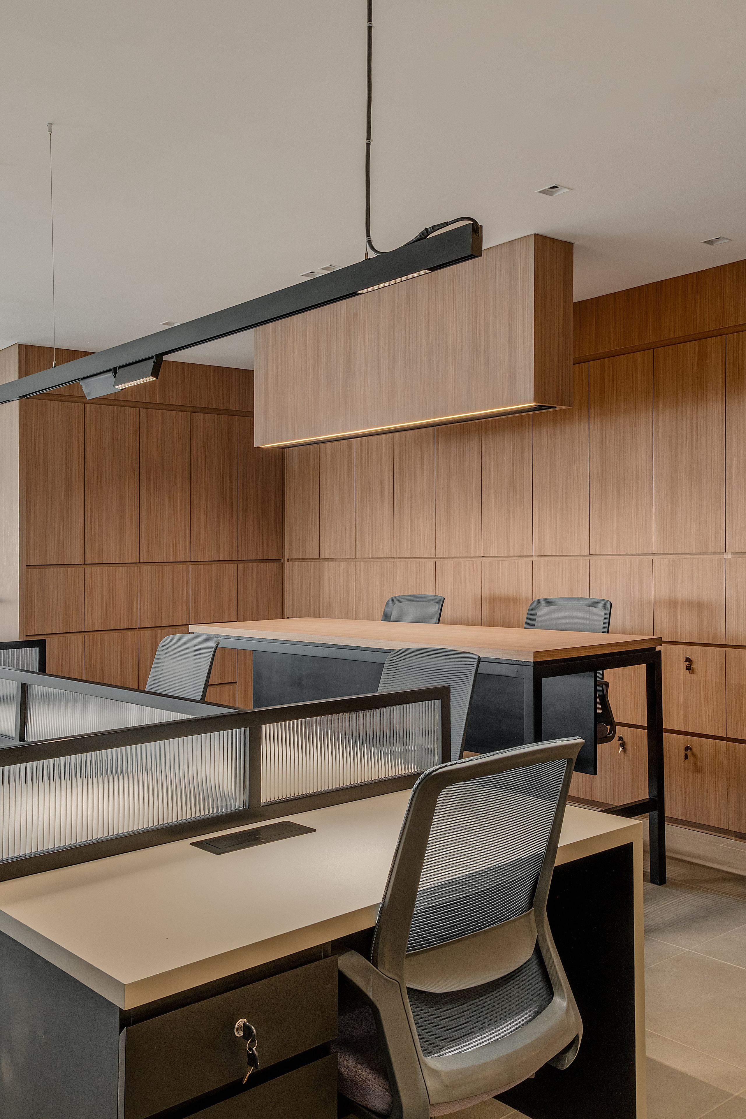 Office // Glaston Tower. Interior & Architectural Photographer Philippines | Argen Carlo Camaclang