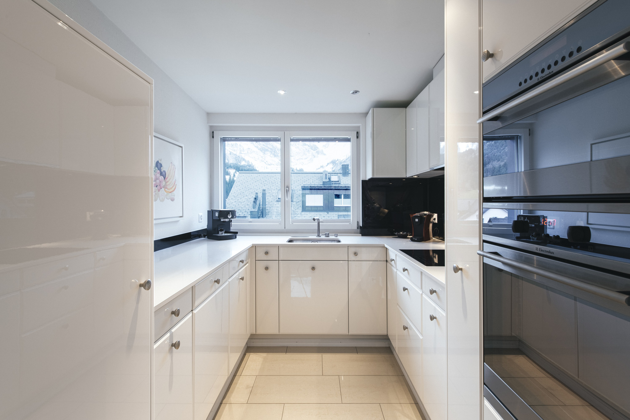 Wohnung, ENGELBERG, OBWALDEN. Hallo! Ich bin Elena und arbeite als Immobilienfotografin