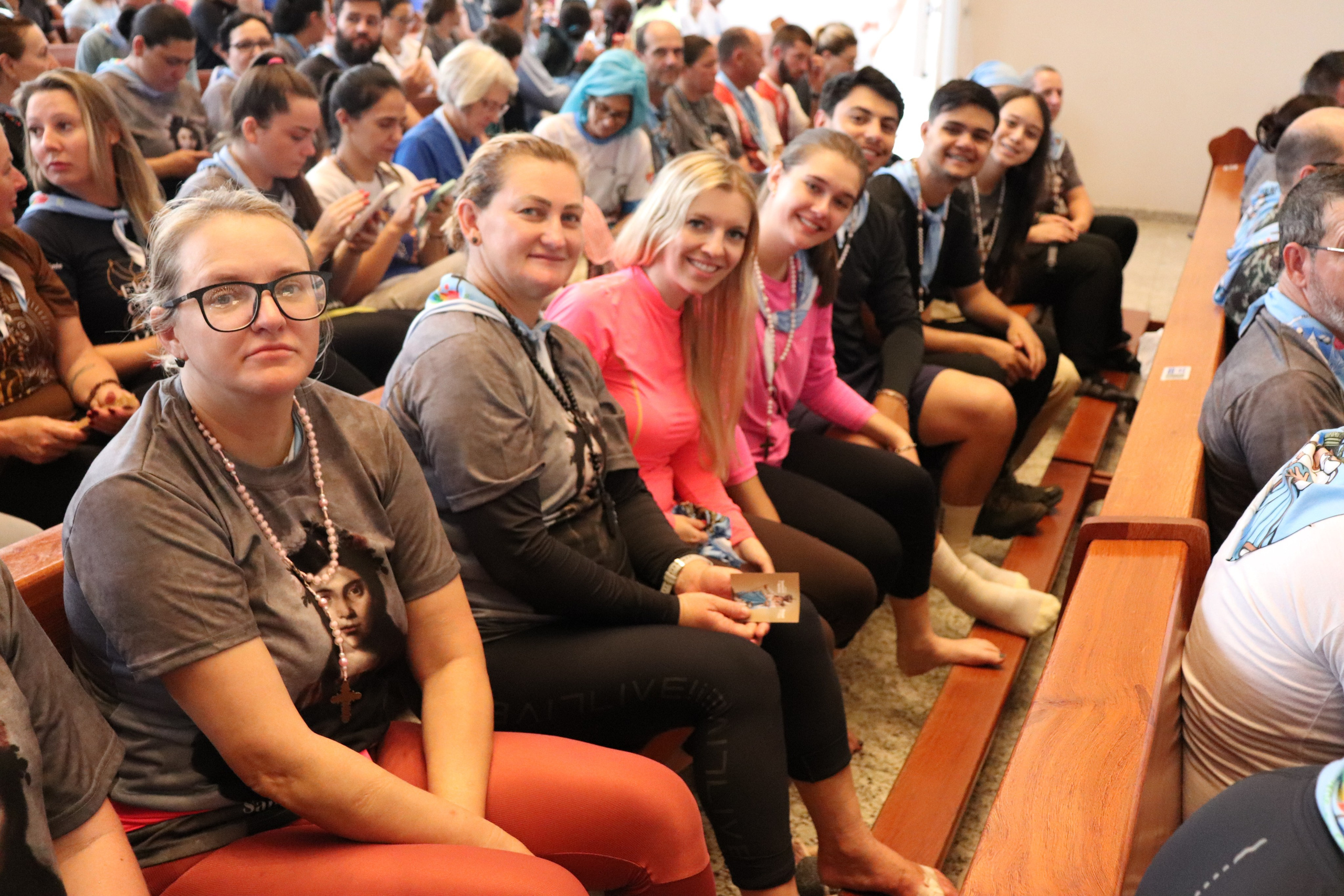 Peregrinação Nossa Senhora de Belém. Handa Produções