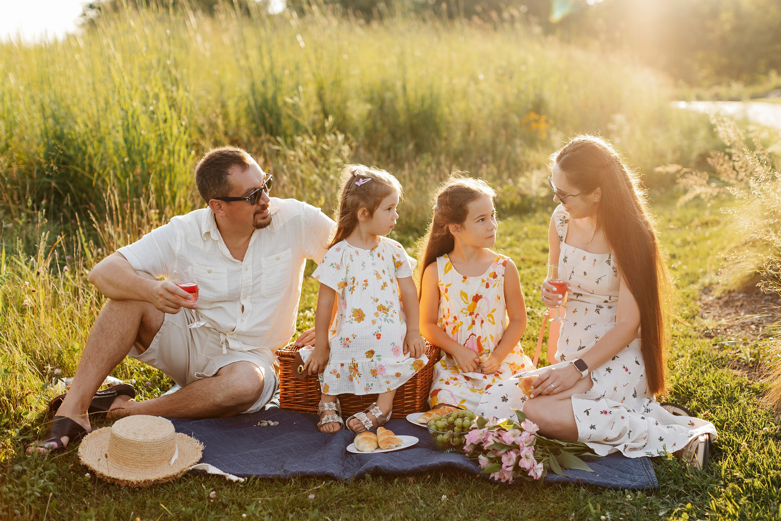 08.17.25 Family Photoshoot. Wedding family event photographer in Chicago Nick Yushevich