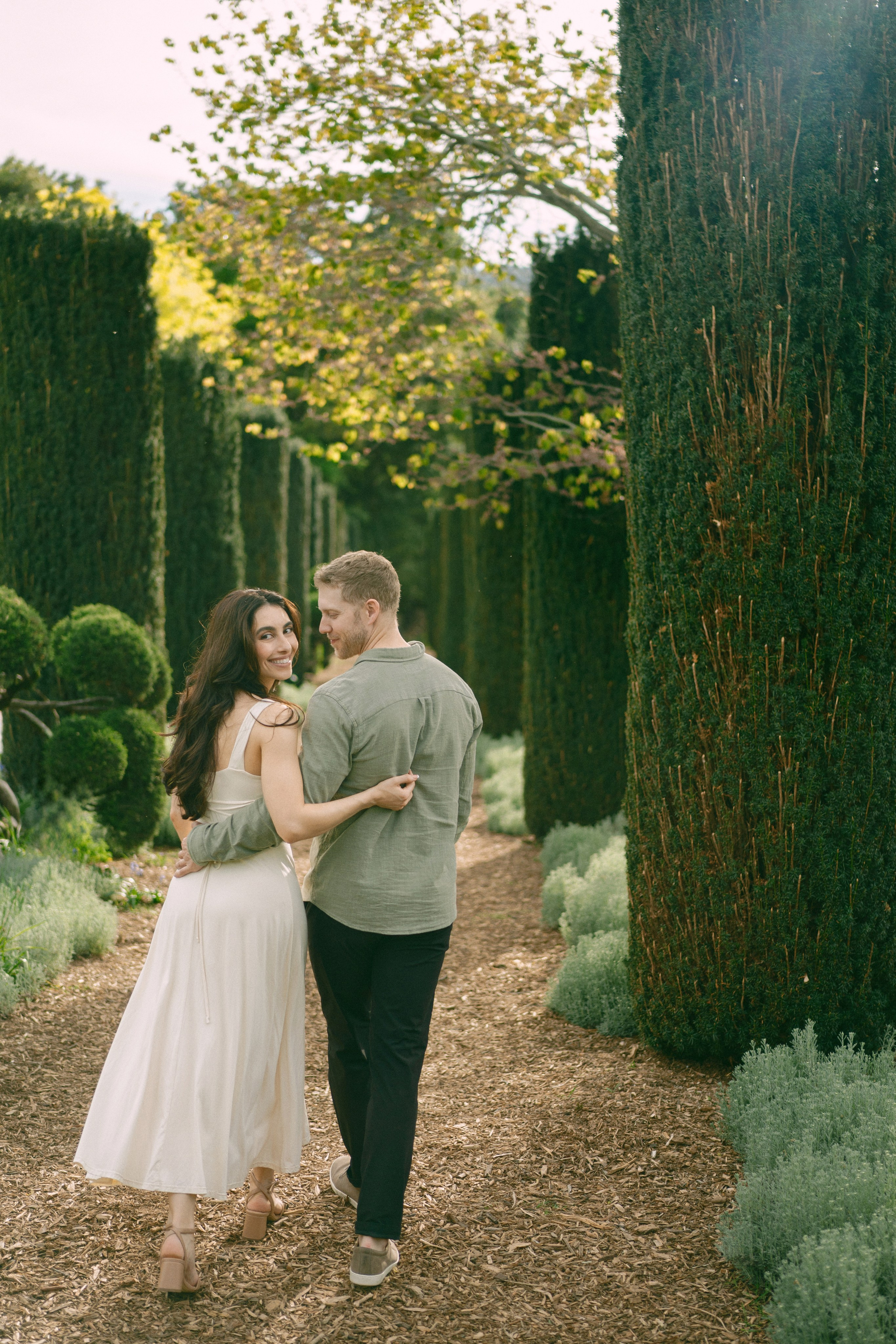 Engagement at Filoli Historic House & World-Class Garden. Wedding Photography & Videography Team in California, Los Angeles, San Francisco, San Diego and Travel