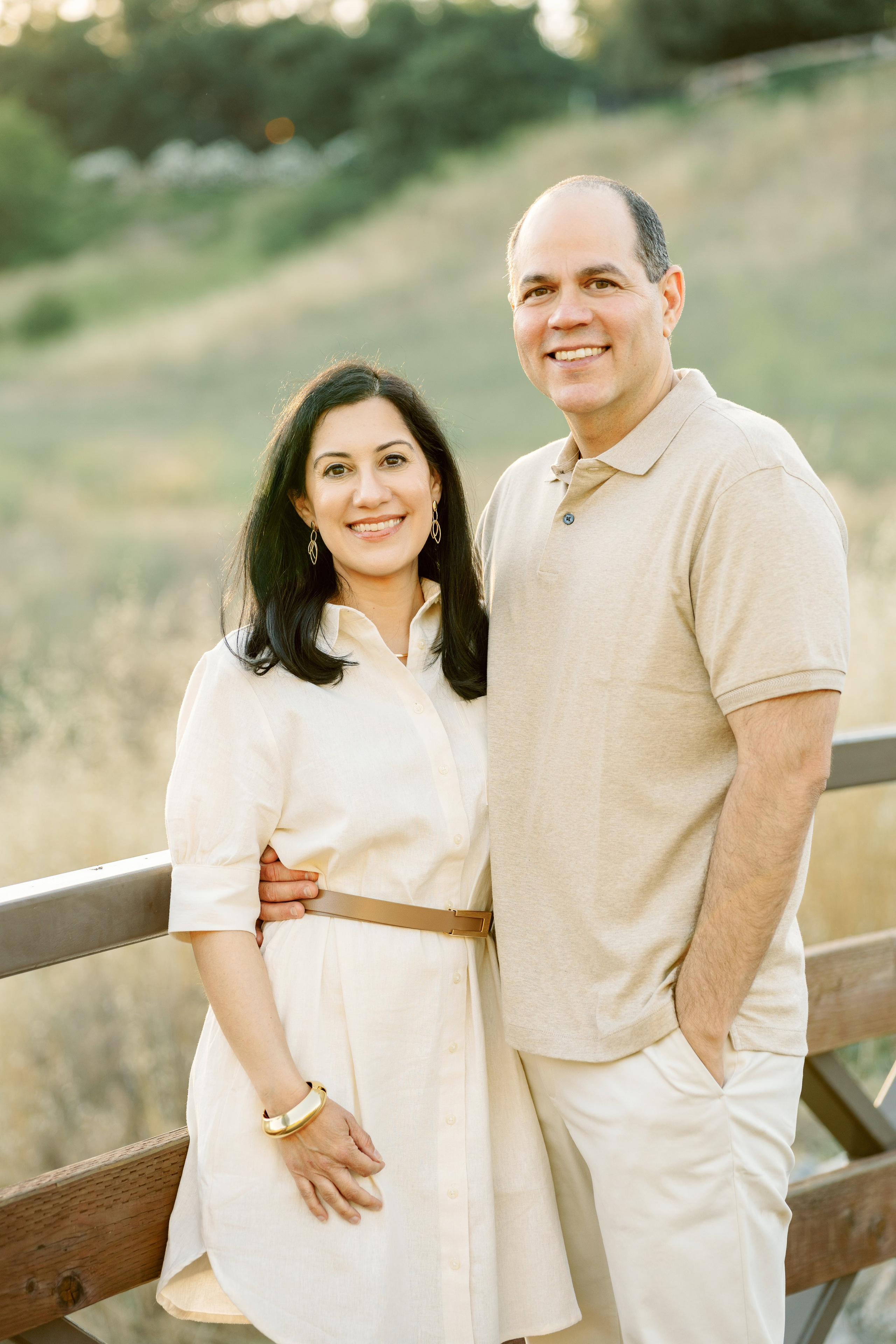 California, Los Angeles, Santa Clarita Family Photoshoot. Wedding Photography & Videography Team in California, Los Angeles, San Francisco, San Diego and Travel