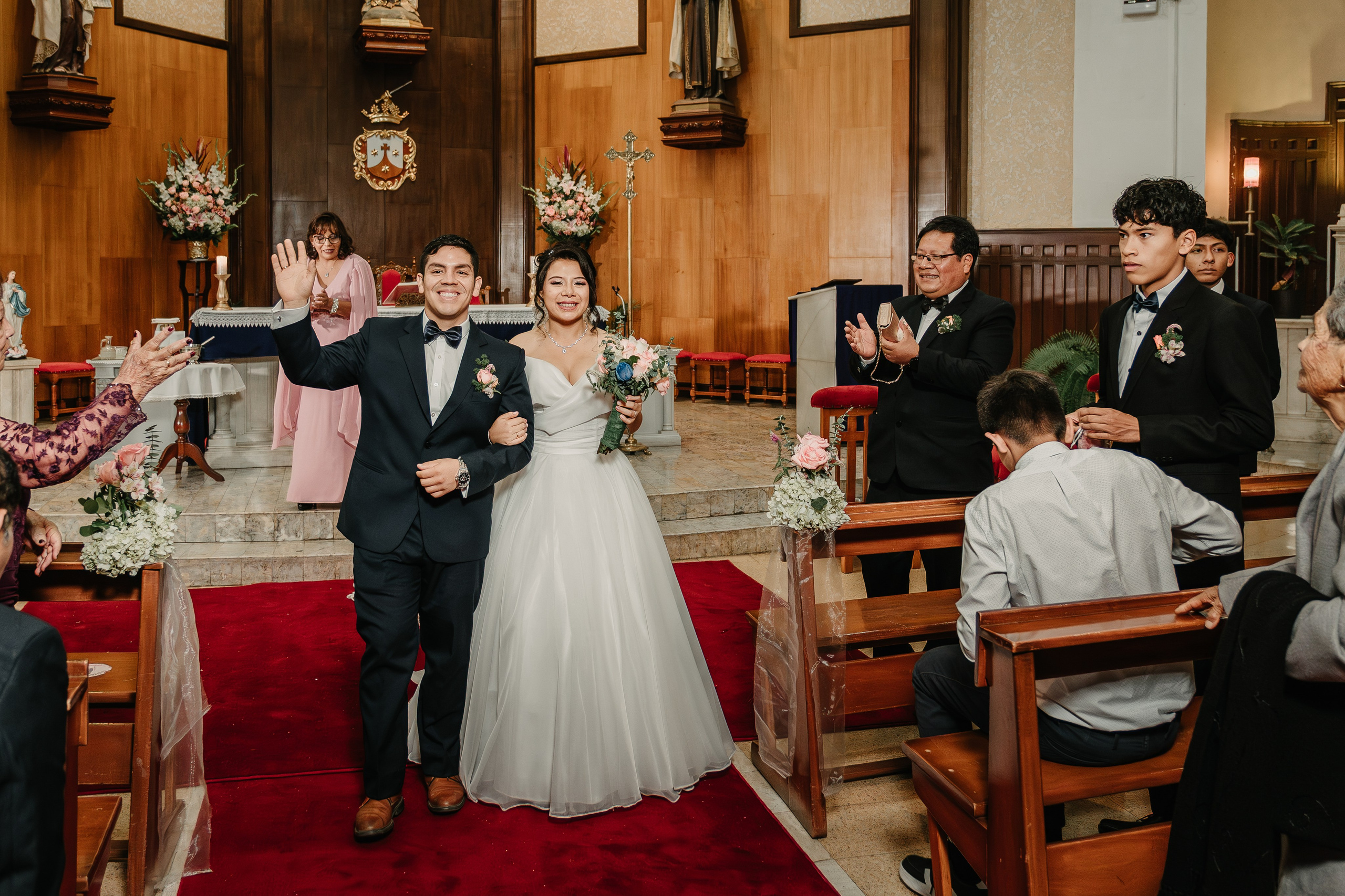 ALEJANDRA + RODRIGO BODA RELIGIOSA. Studio KVTA | Fotografía y Video de Bodas en Arequipa
