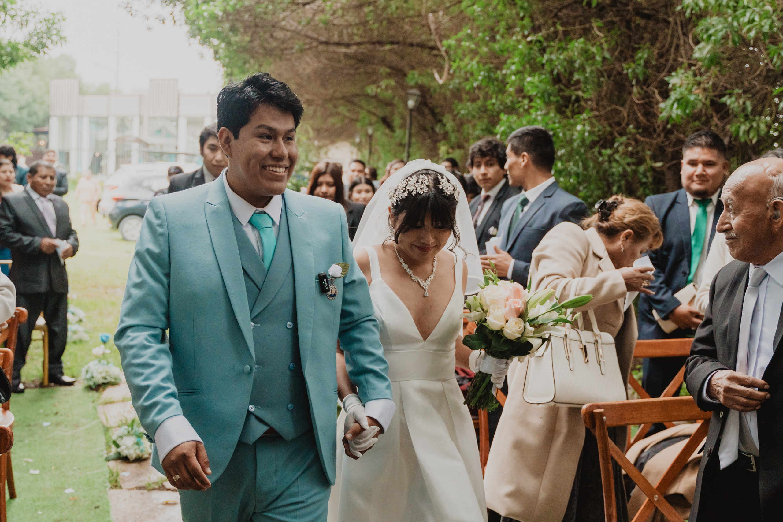 STEISY + EMMANUEL | BODA RELIGIOSA. Studio KVTA | Fotografía y Video de Bodas en Arequipa