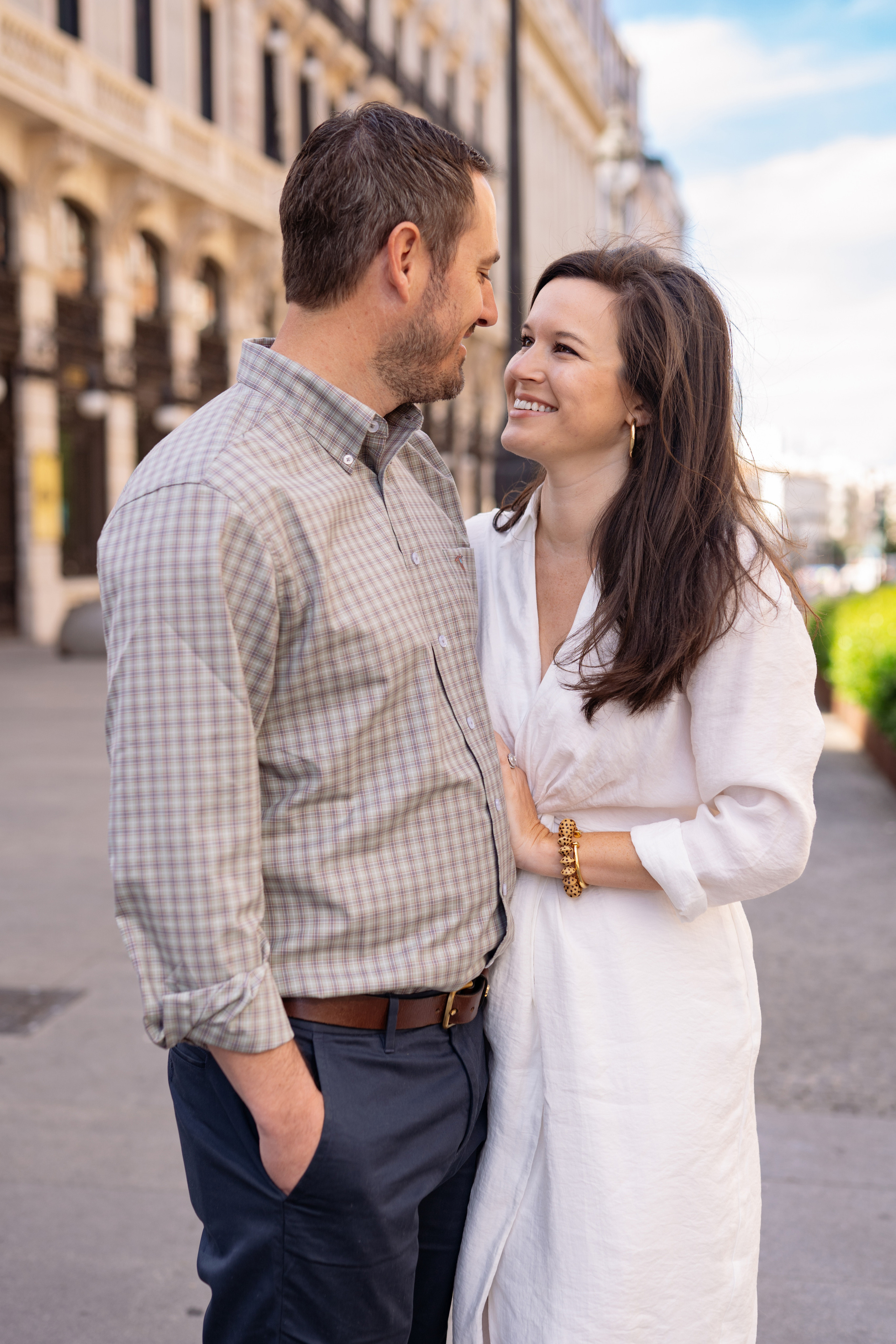 Fotógrafo de sesiones familiares para turistas en Madrid. Fotógrafo en Madrid, España. Alyona Belyaninova