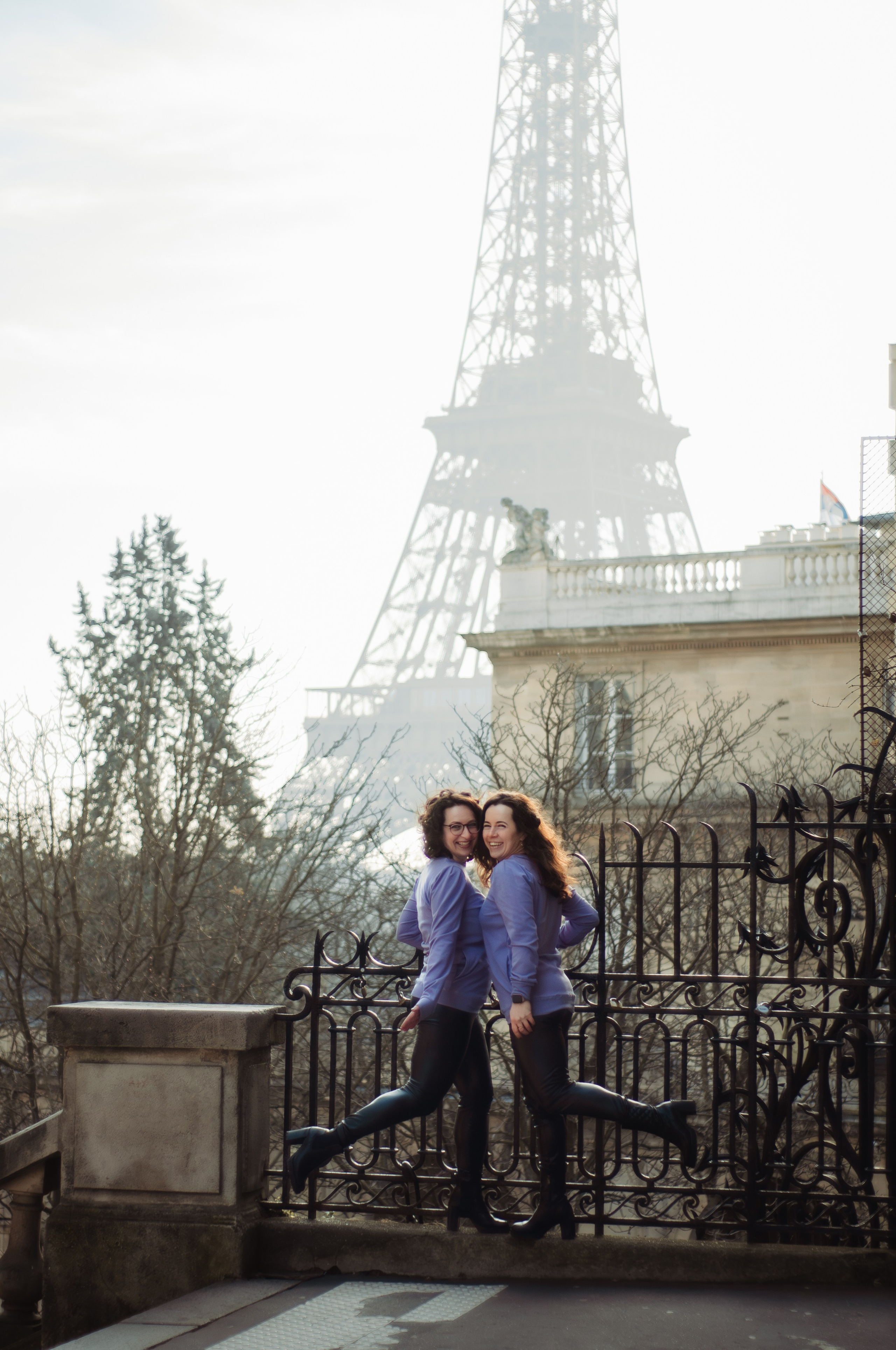 Подруги в Париже. Фотограф в Париже Полина Осипова