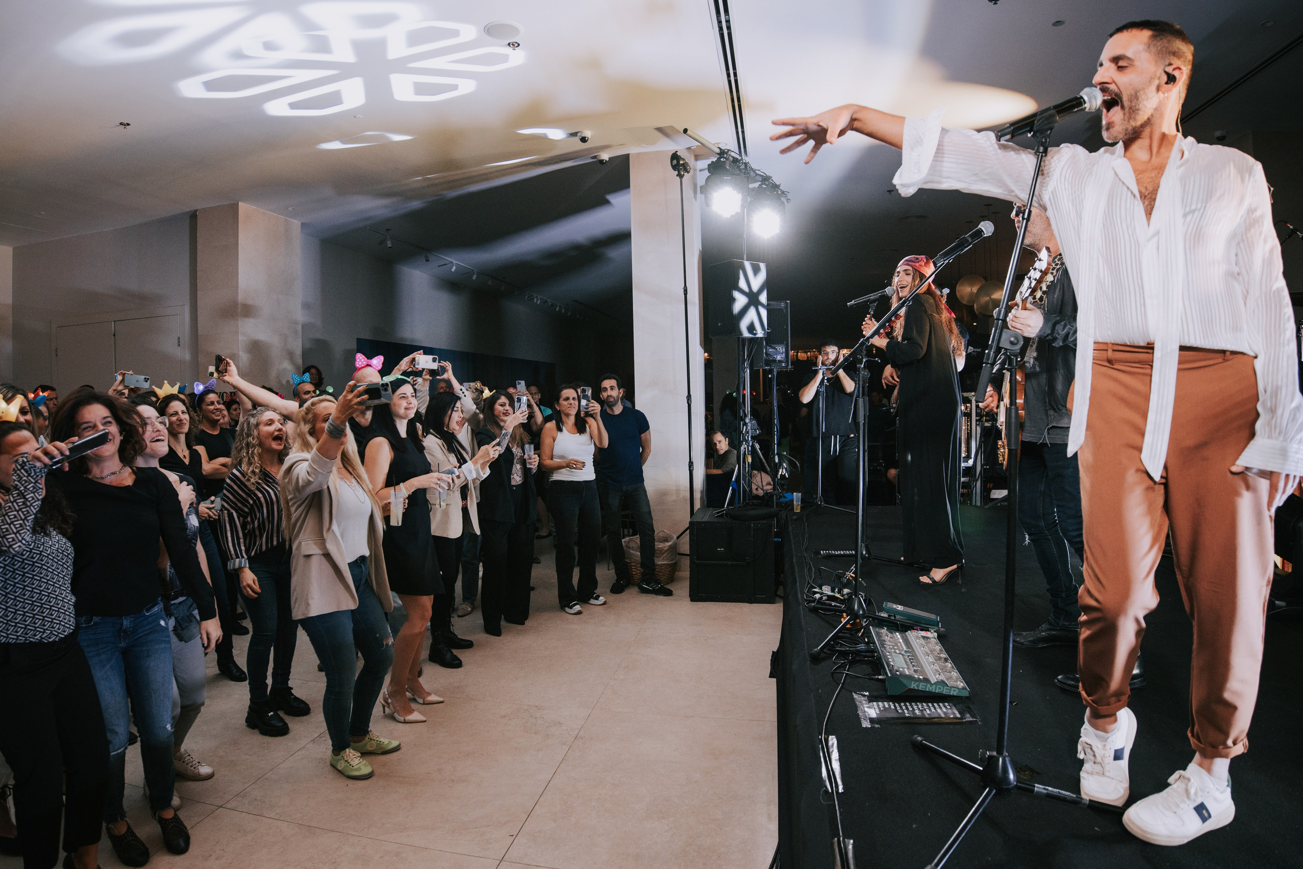 Pfizer. AMIR BUCHNIK PHOTOGRAPHER