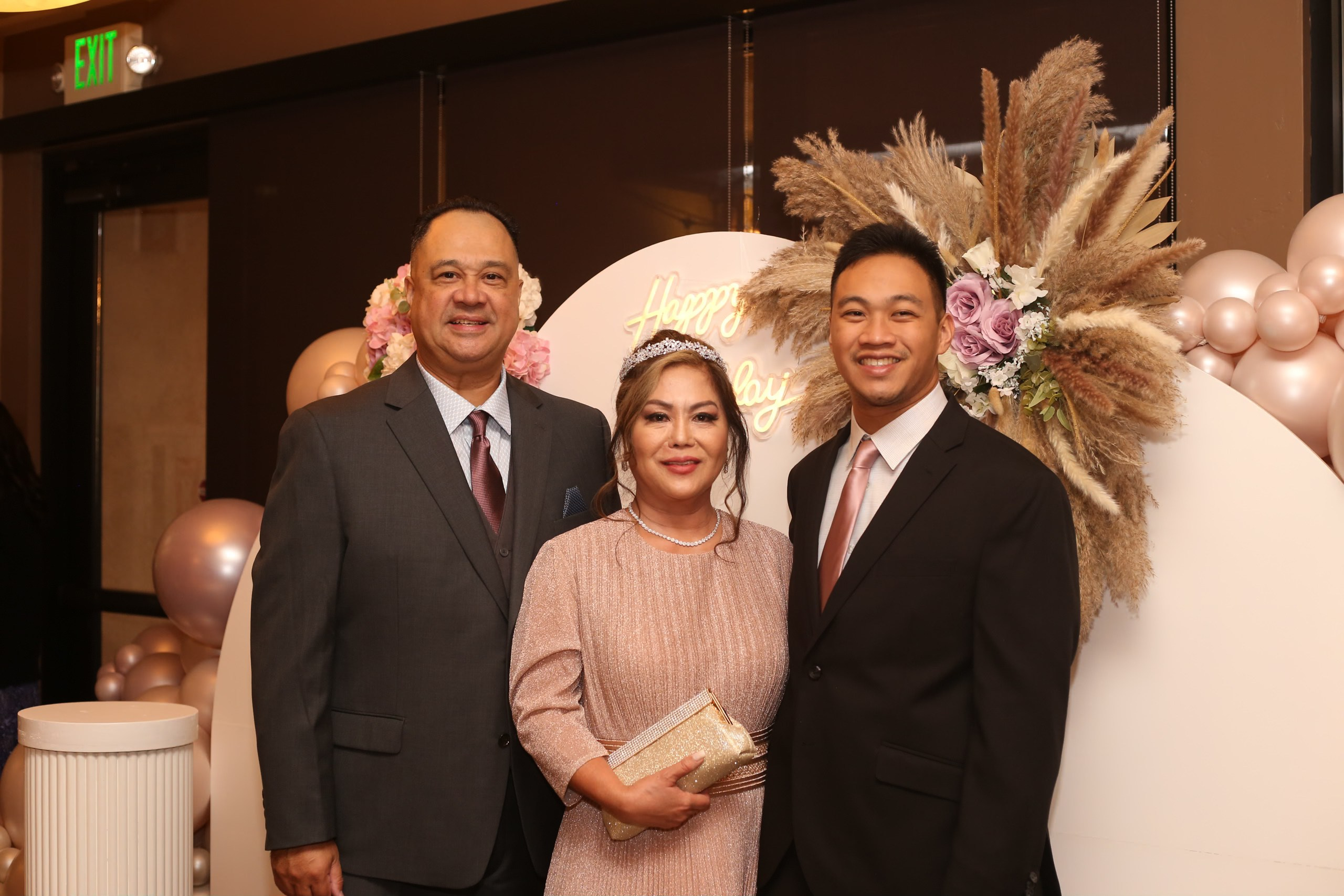 Events and big family photos. Family and children’s lifestyle photographer Elena Tumanova