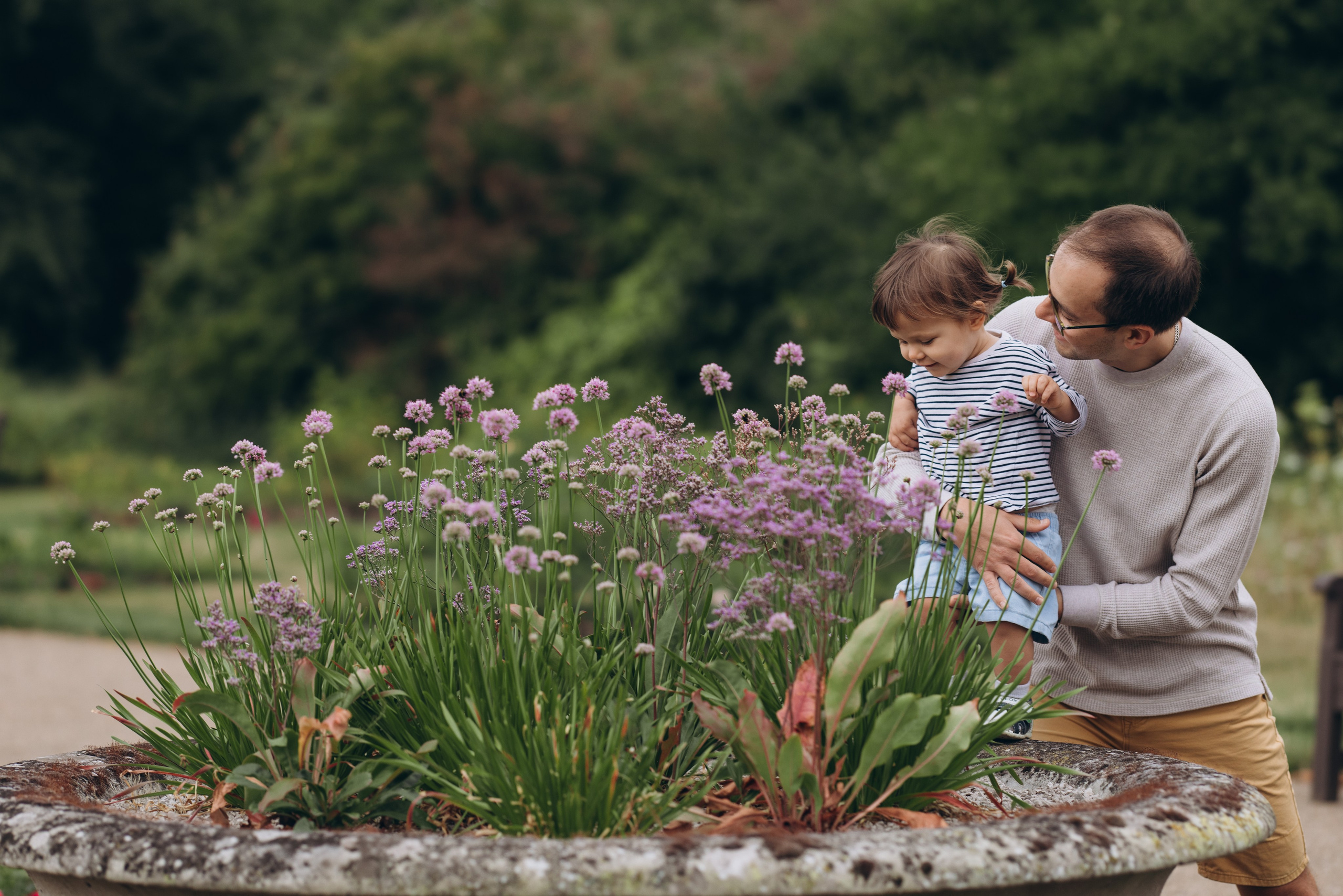 Milena with parents (Greenwich Park). Anastasia Klink, Photographer in London