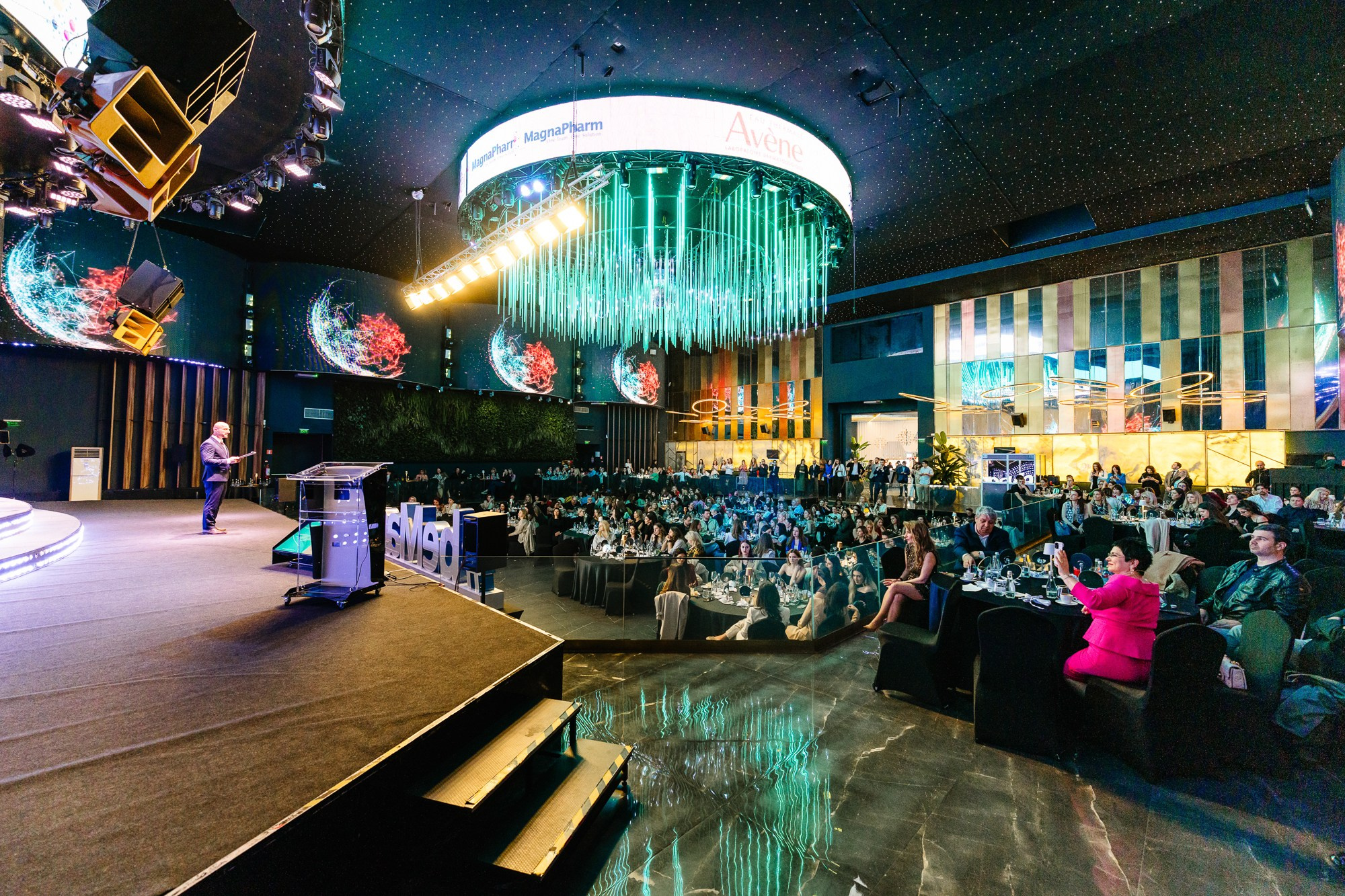 Fotografie Corporate Specializat in Lansări Produs si Serviciu. Fotograf Corporate Business