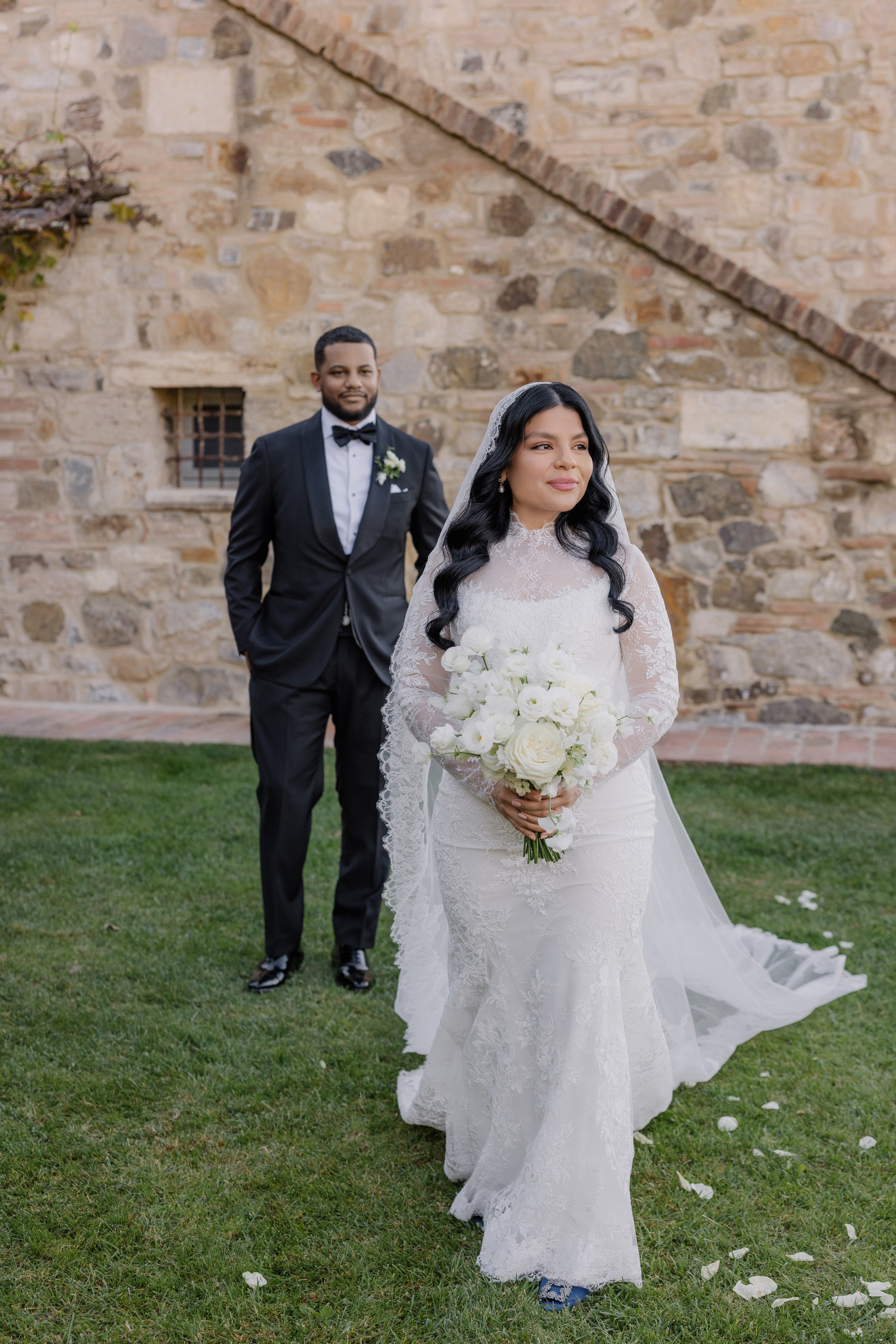 Mitcell&Melanie digital. Wedding photographer Italy