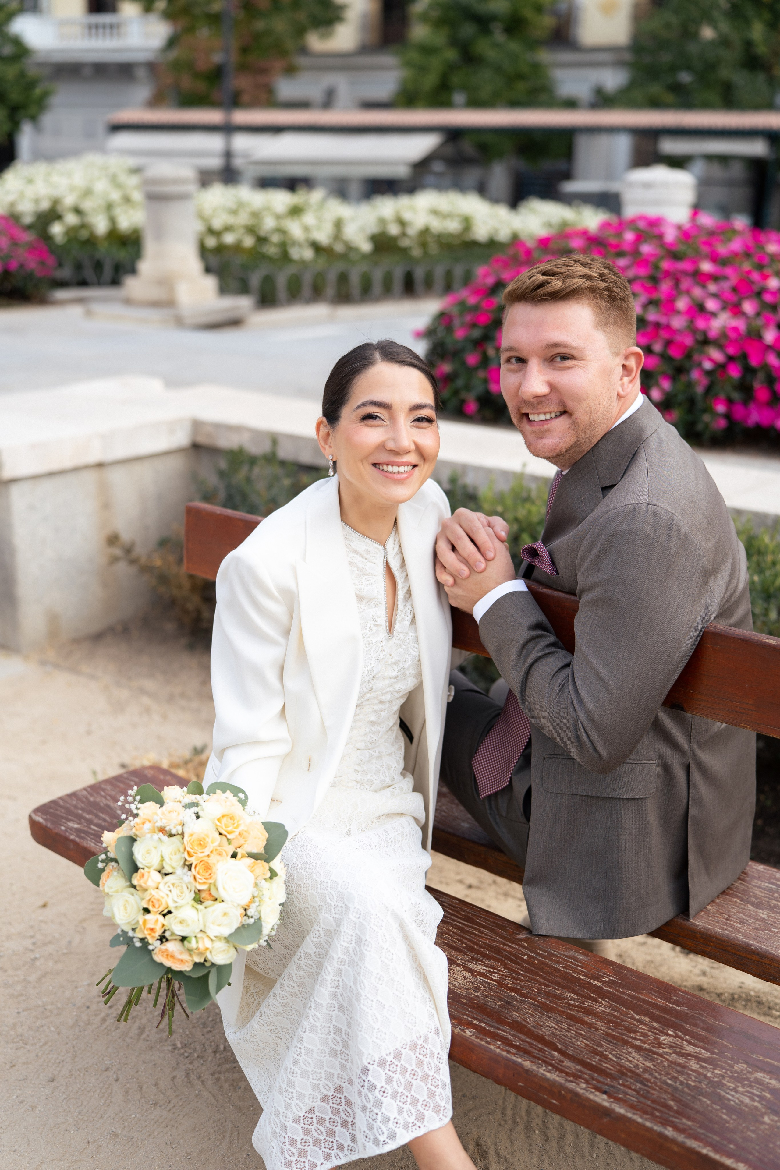 Elopement photoshoot in Madrid city centre. Fotógrafo en Madrid, España. Alyona Belyaninova