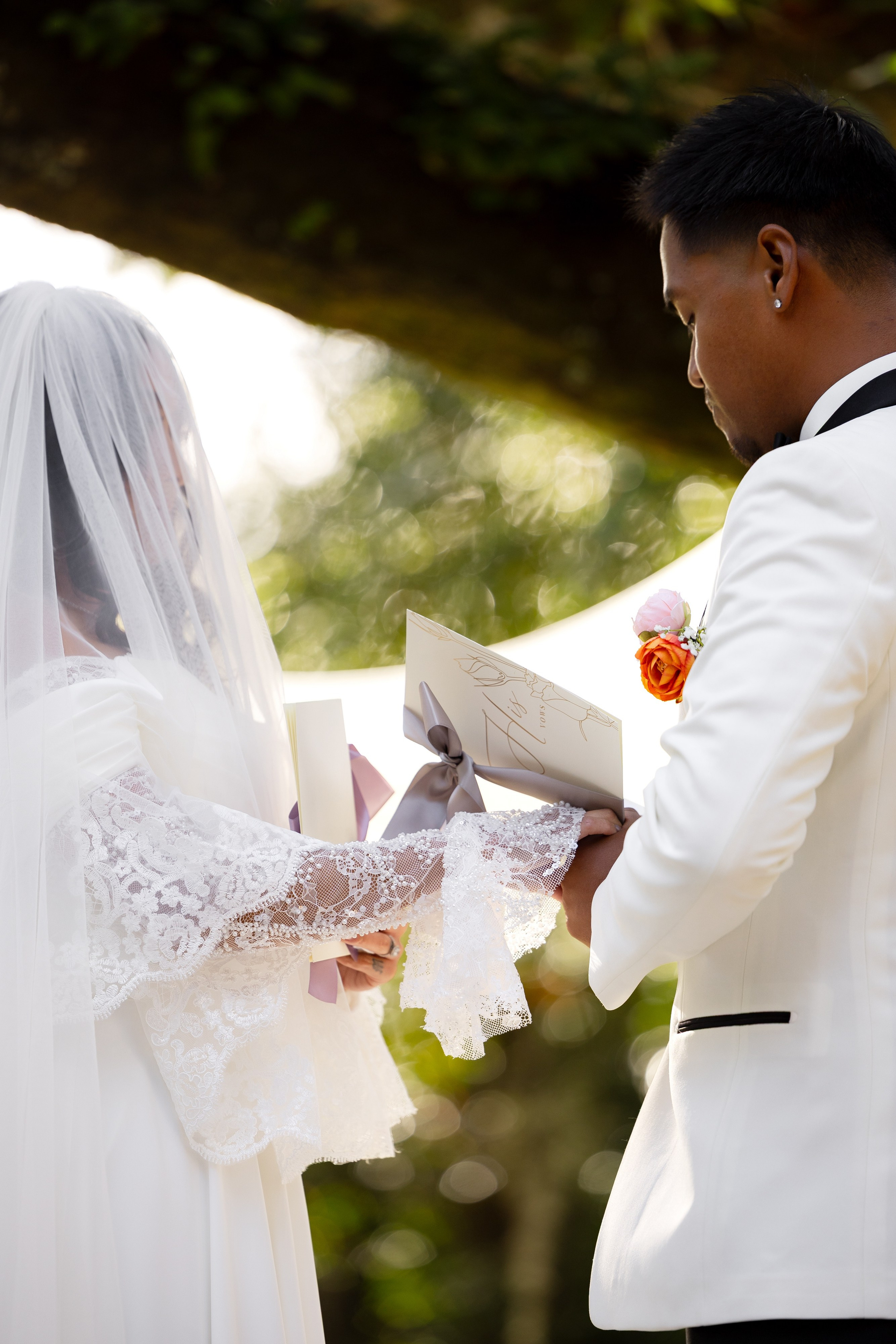 Eunice and RJ. Orlando. Photographer Anastasia Nagibina