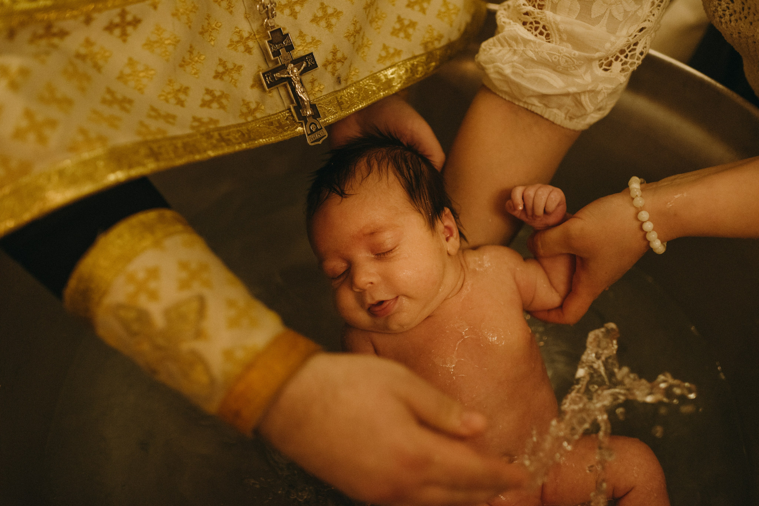 Luka. Polina Sobol — family & documentary photographer in Bern. Outdoor & urban photo sessions for families, kids and couples