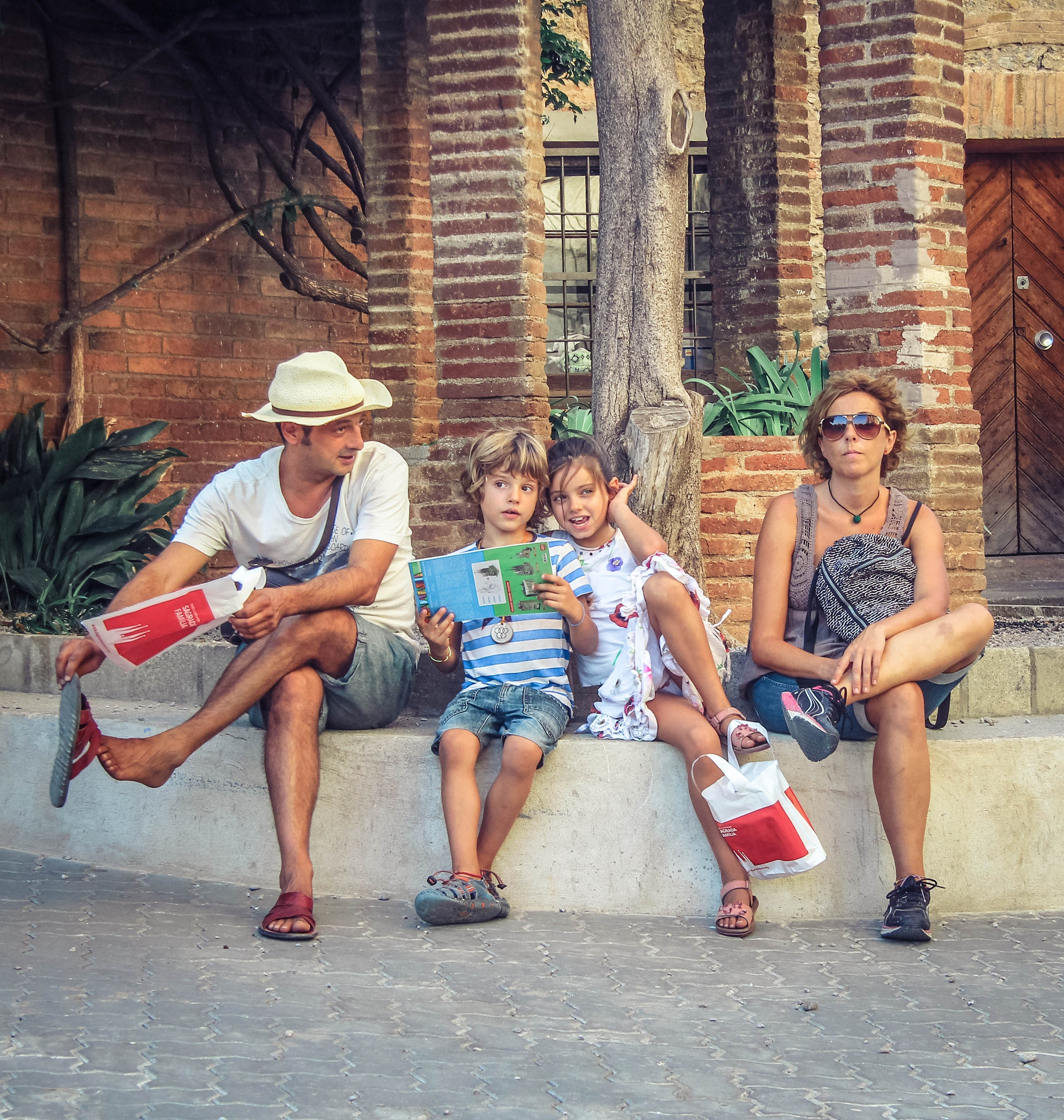 ИСПАНИЯ. Стрит-фотография, полная абсурда, идиотизма и красоты