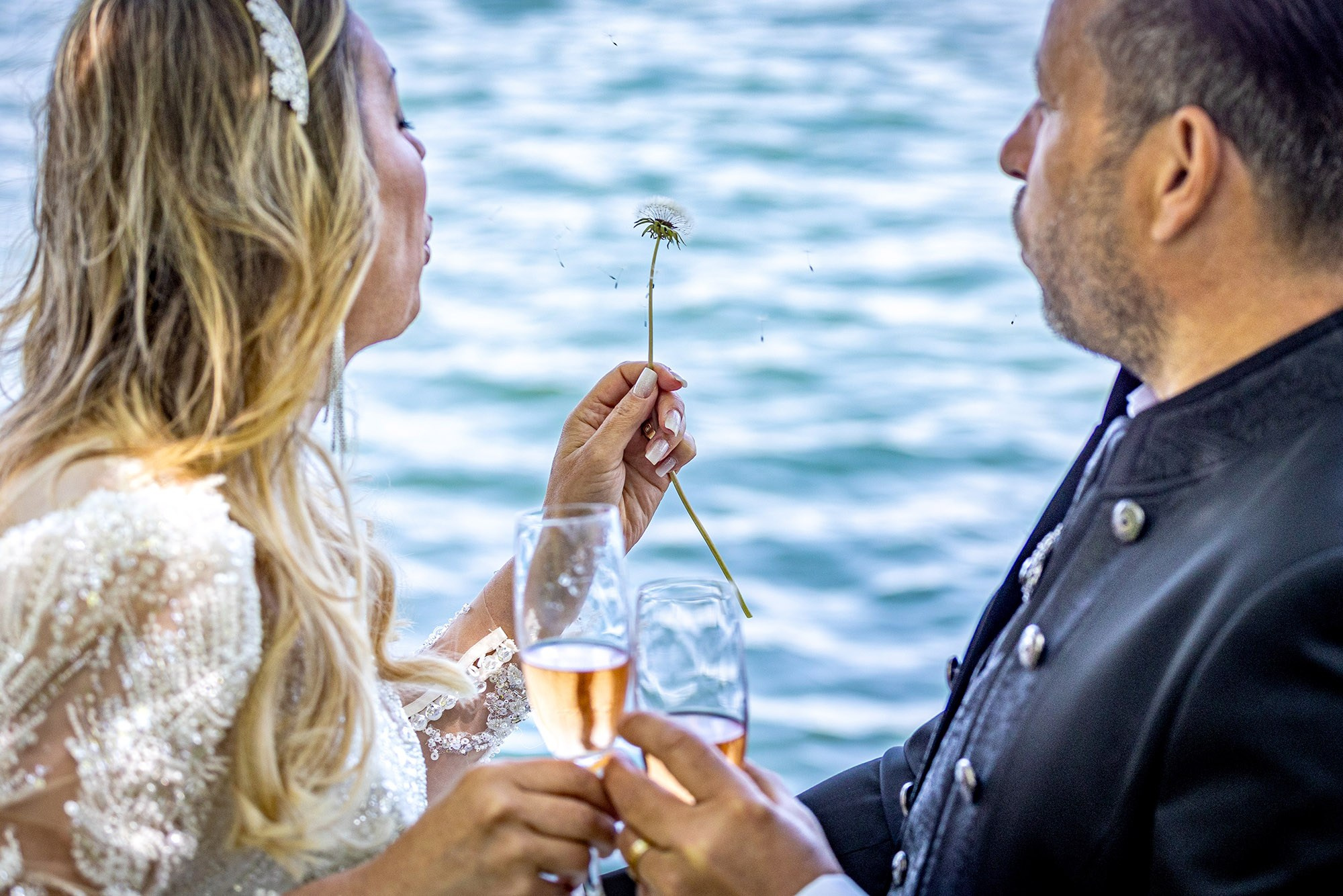 „Trash the Dress – ședință foto după nuntă”. Fotograf nuntă, portrete și evenimente București | Eduard Foto