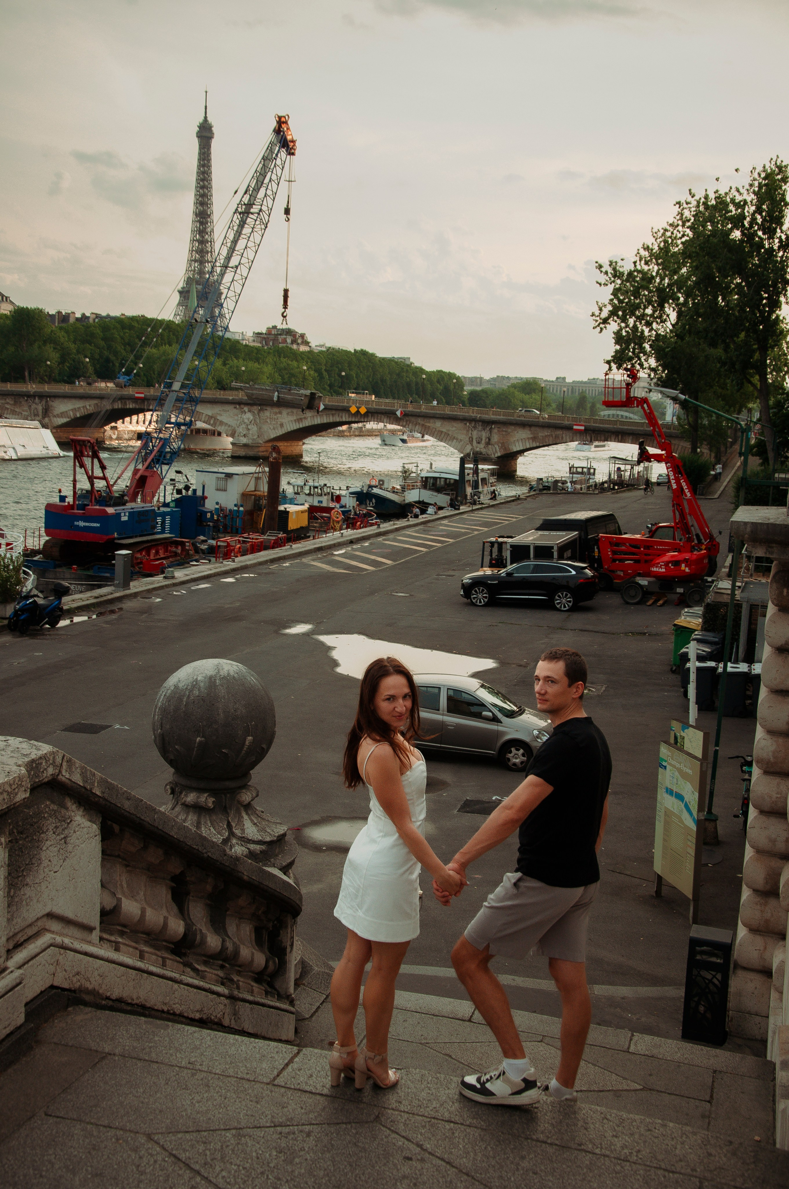 Summer couple photoshoot. Paris photographer — Polina Osipova