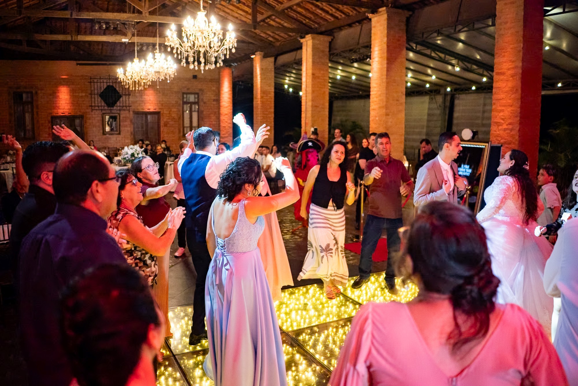 Casamento Geo e Renan — Igreja e Alvorada. Fotógrafo de casamento e Filmmaker de casamento