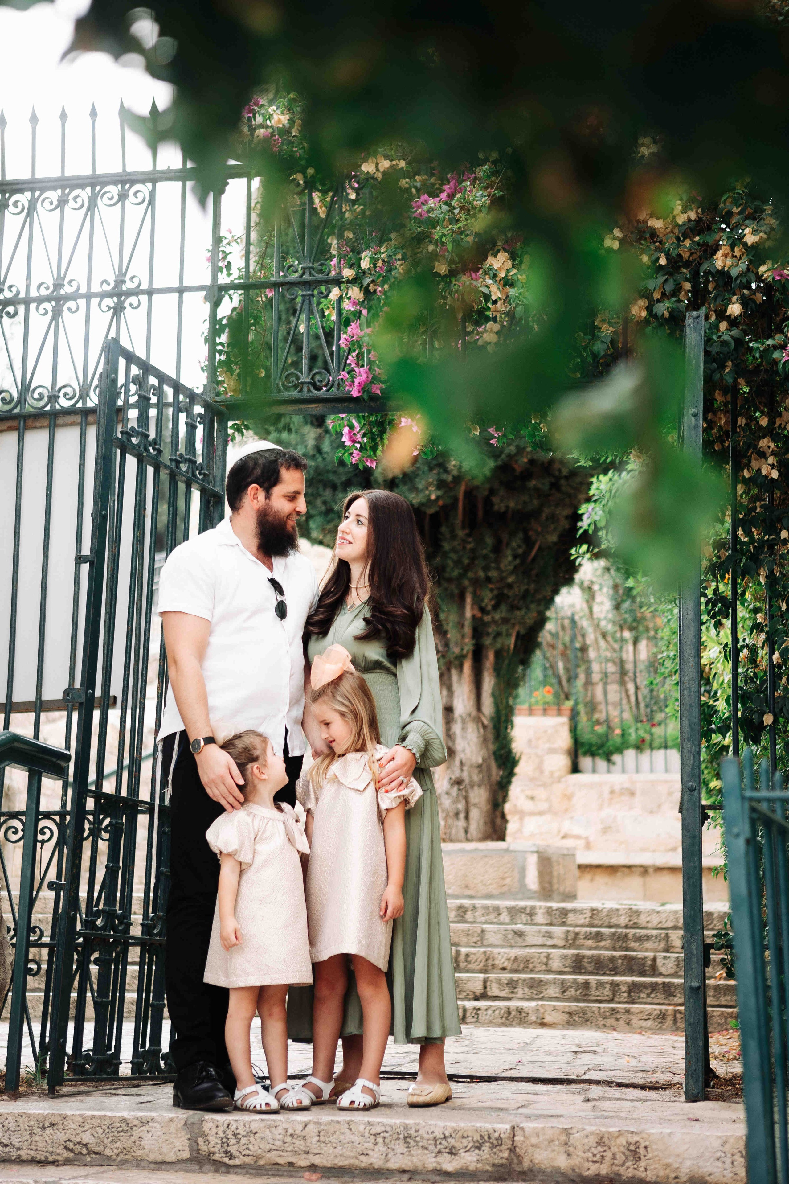 BEAUTIFUL FAMILY PHOTOSESSION. PHOTOGRAPHER IN ISRAEL