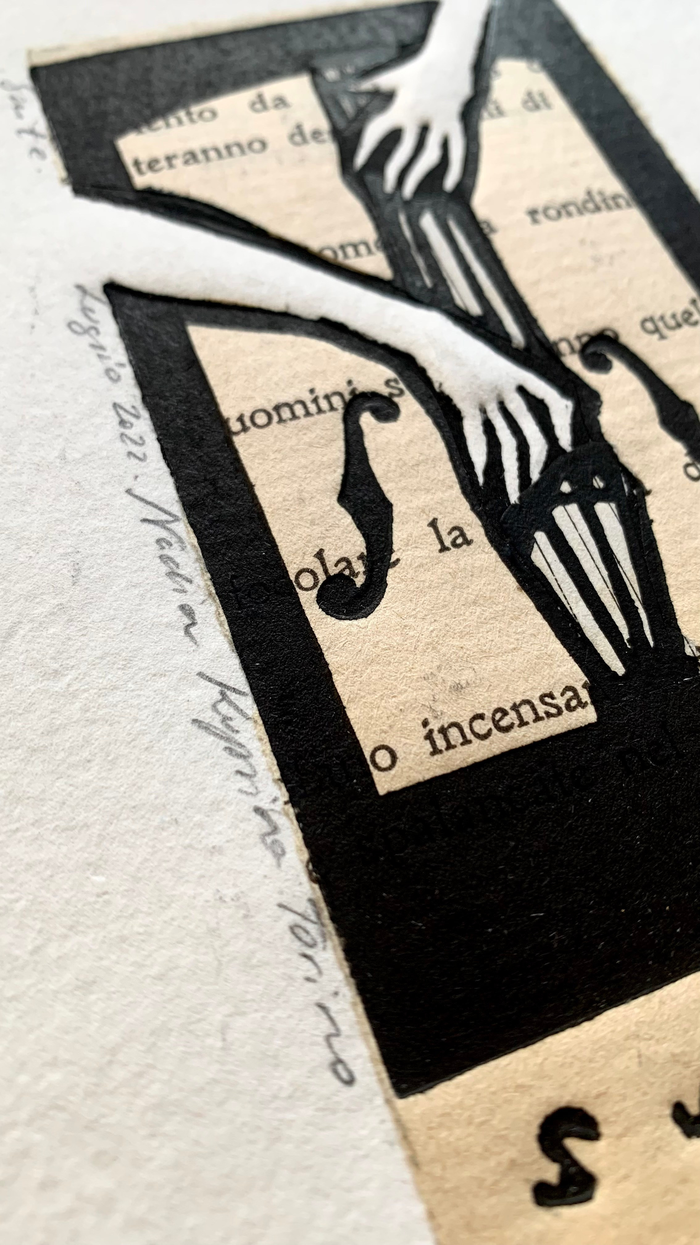 Small print, linocut, linogravure, linograbado, hand print, lovestory, family story, collage, collage art, collage print, music, cello, suite, musician, hands, Bach, book, poetry