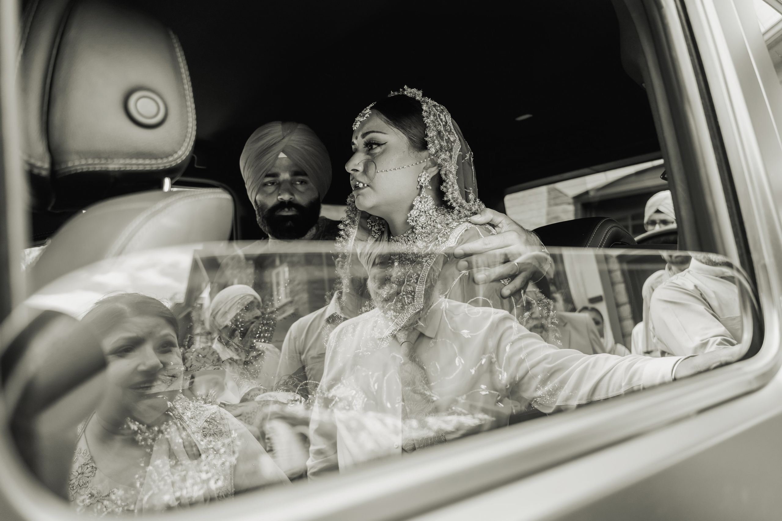 Gagan & Jasmeen. Wedding Photographer & Cinematographer studios