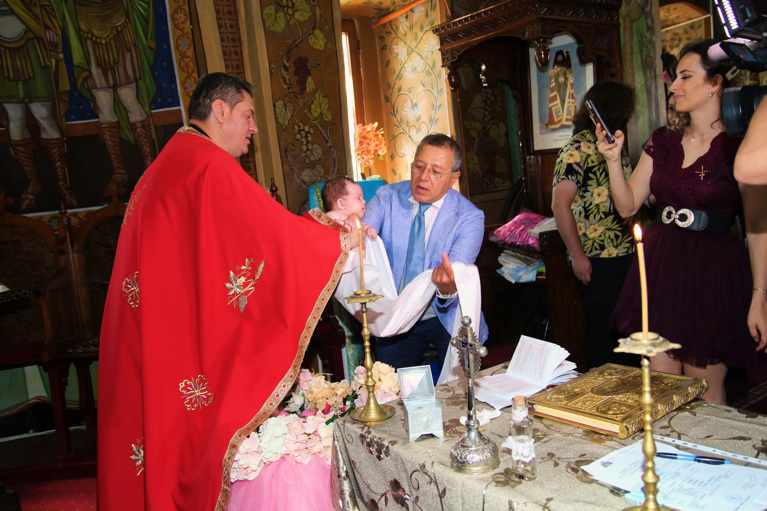 BYZO MEDIA. PETRU BYZO - family and children photographer in ROMANIA