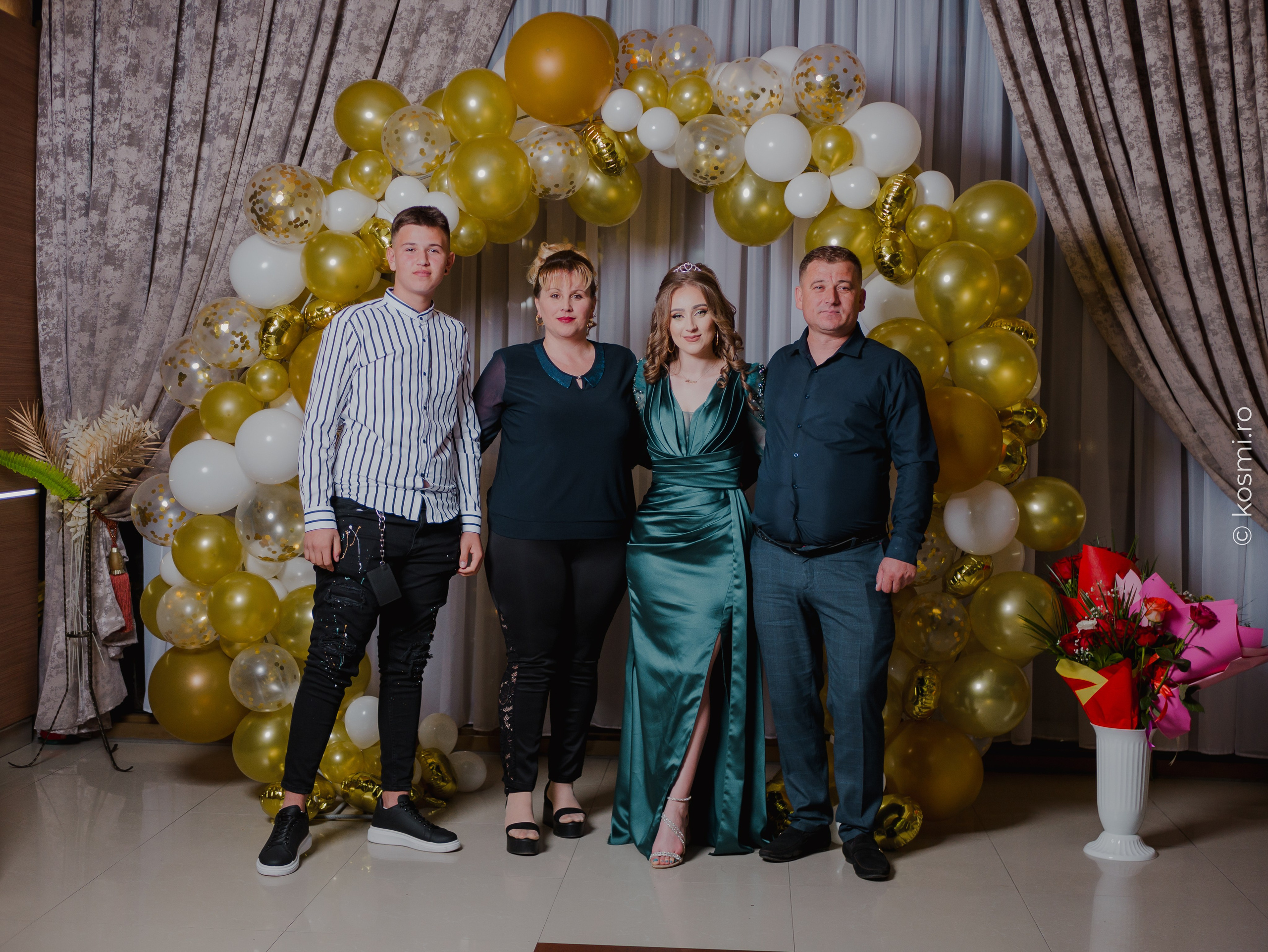 Majorat Andreea. Kosmi