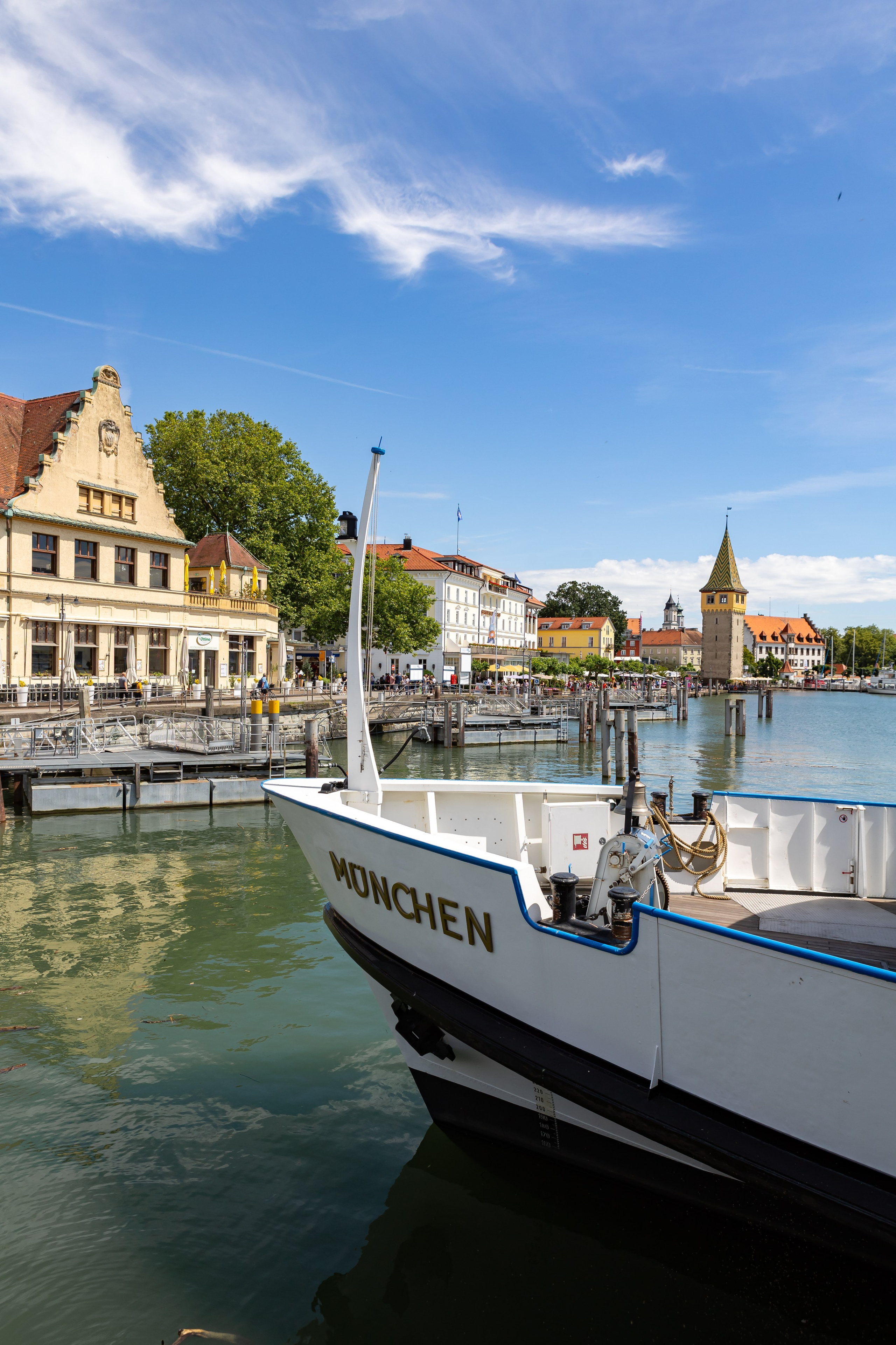 <img src="bild1.jpg" alt="Lindau Insel Fotografie kaufen"><img src="bild2.jpg" alt="Lindau Bodensee Bilder"><img src="bild3.jpg" alt="Lindau Altstadt Fotos kaufen"><img src="bild4.jpg" alt="Lindau Hafen Fotodruck"><img src="bild5.jpg" alt="Lindau Uferpromenade Wandbilder"><img src="bild6.jpg" alt="Lindau Kunstfotografie kaufen"><img src="bild7.jpg" alt="Lindau Leuchtturm und Löwe Bilder"><img src="bild8.jpg" alt="Lindau Innenstadt schöne Bilder"><img src="bild9.jpg" alt="Lindau Landschaftsfotografie kaufen"><img src="bild10.jpg" alt="Lindau Bodensee Fotos als Deko">