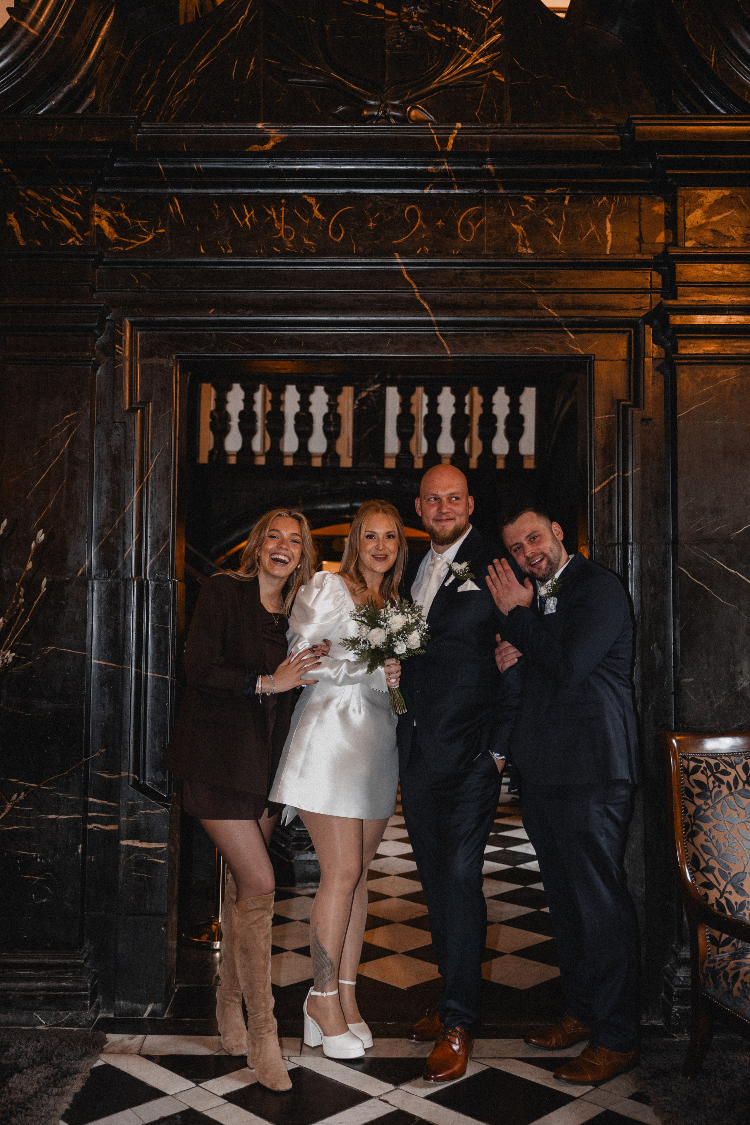 Louisa & Niklas | Schlosshotel Hugenpoet. Photographer in Bochum Dolia Halyna