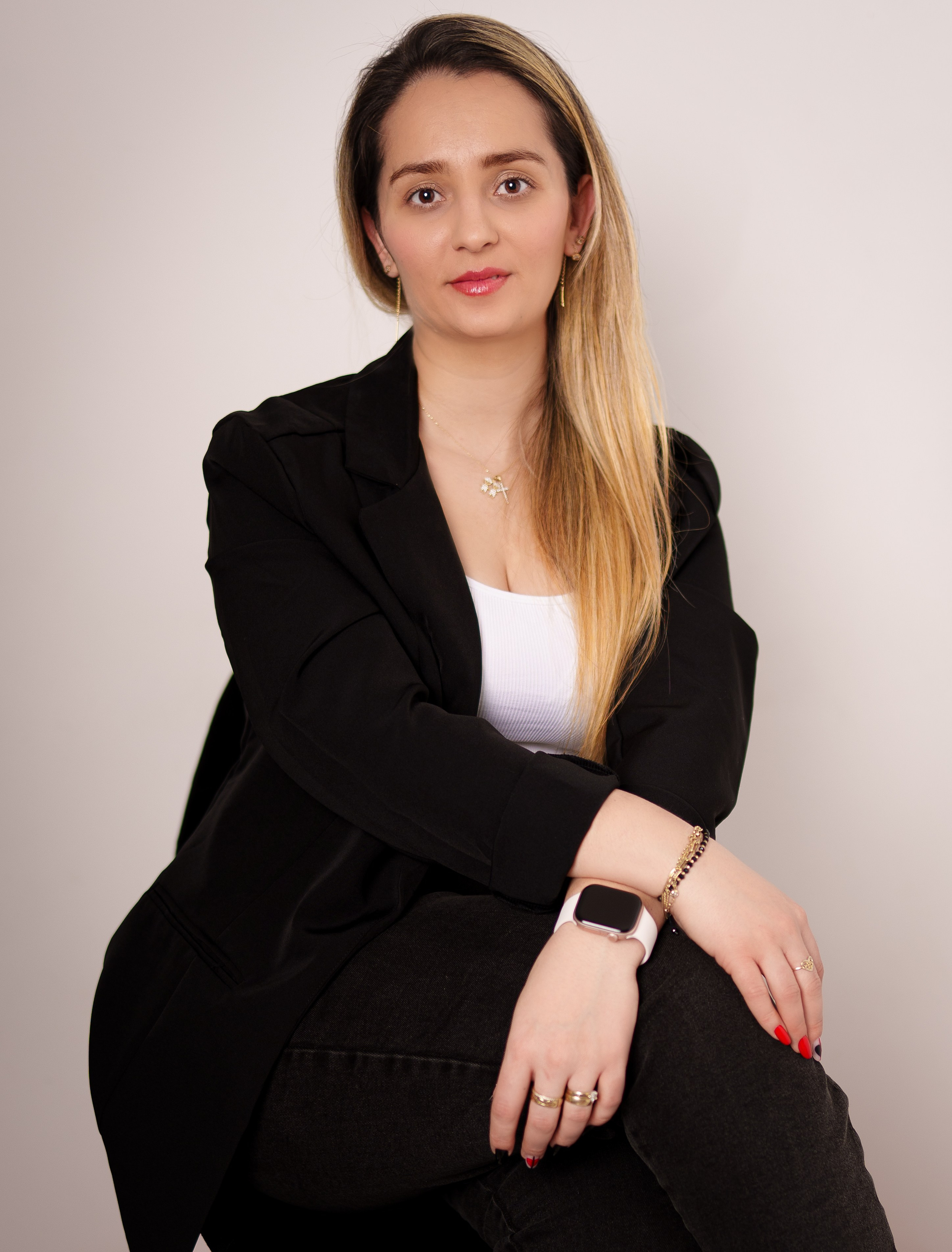 Foto Studio — Fotograf de evenimente, nunti, botezuri, portrete