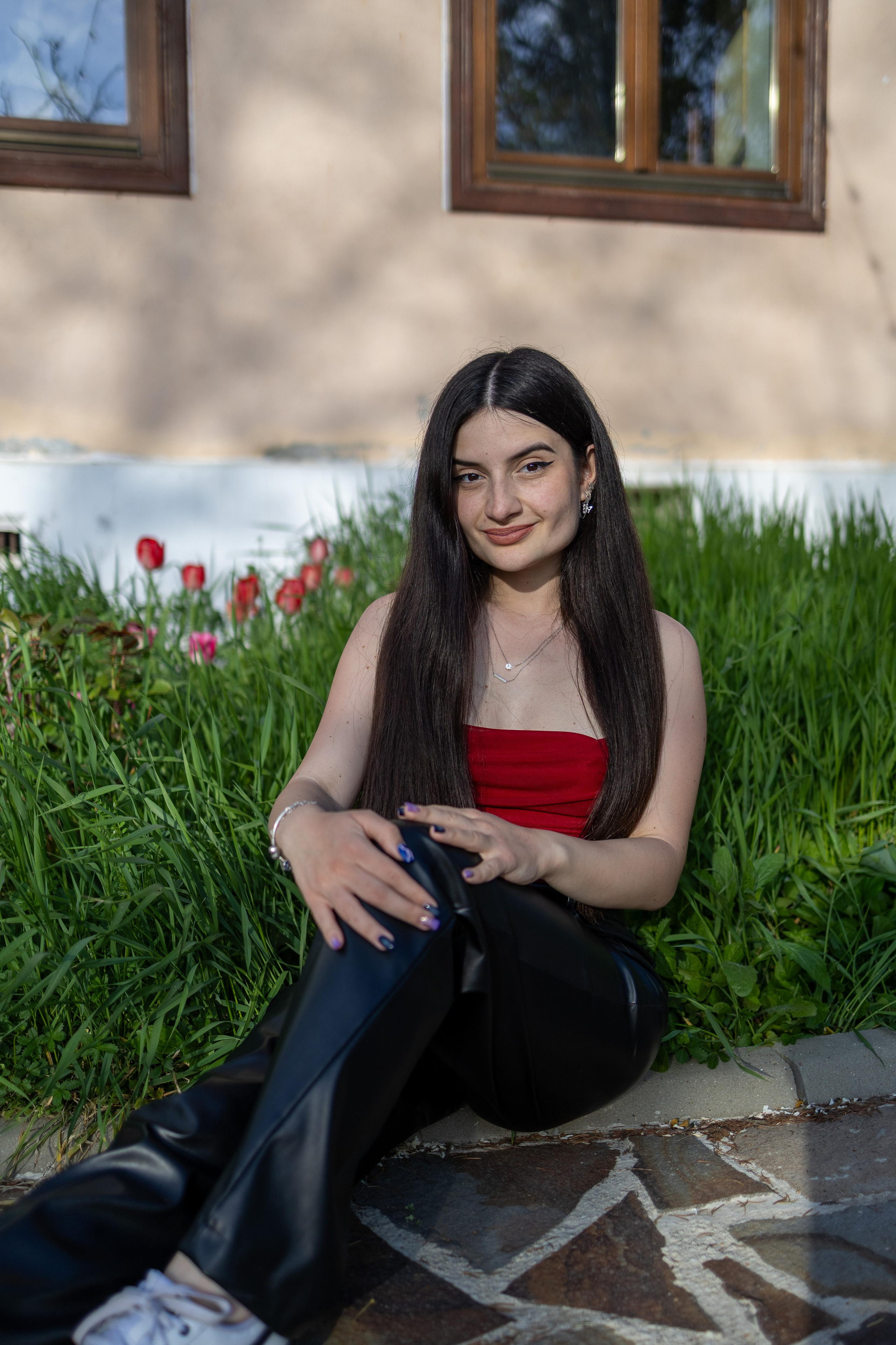 Natalia G. Fotograf. Lucrez cu oameni, produse și spații. Portret și fotografie creativă. Bacău, România. Lidia Savinoiu