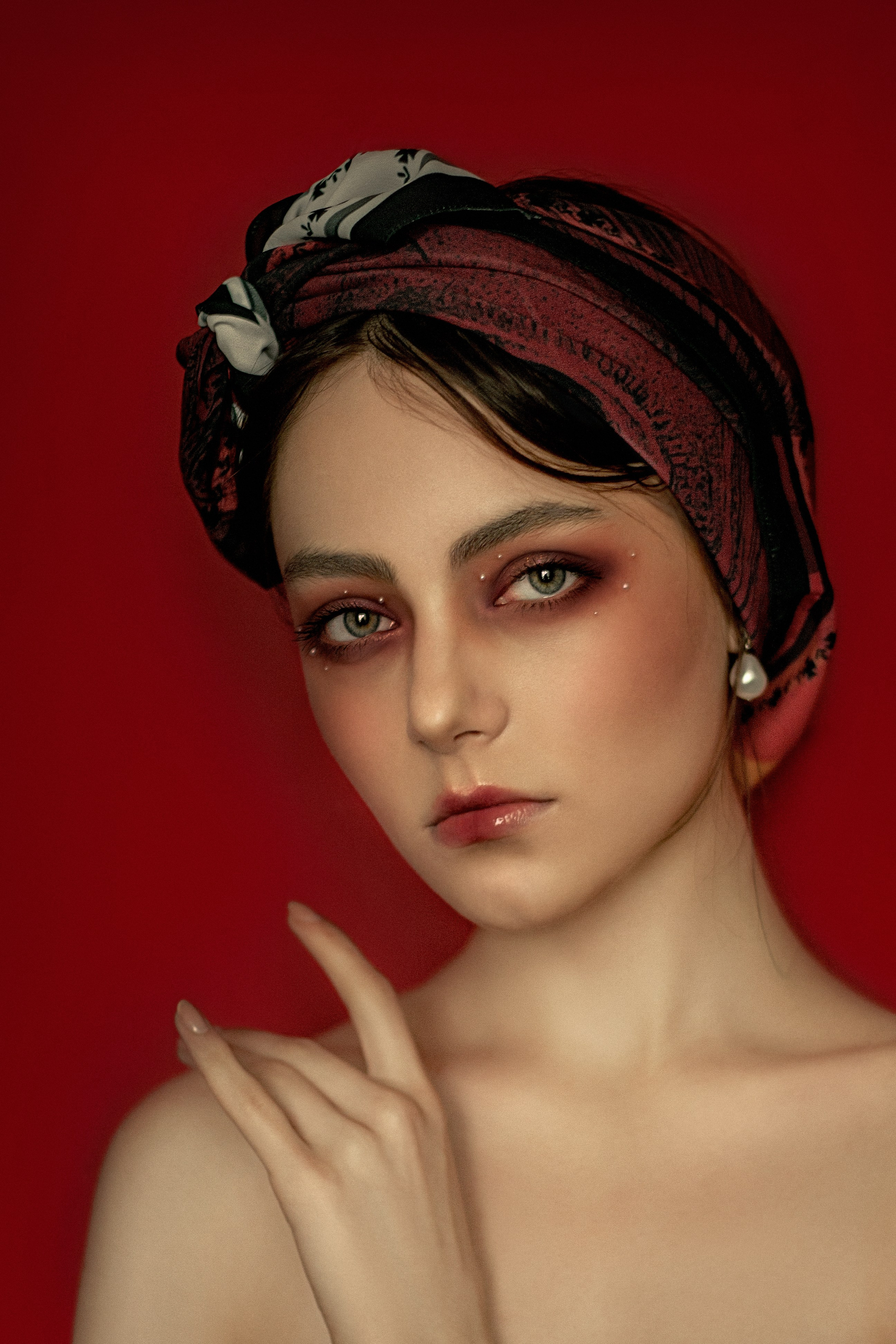 Nicolle. Portrait and still life photographer. Designer, photographer, and illustrator