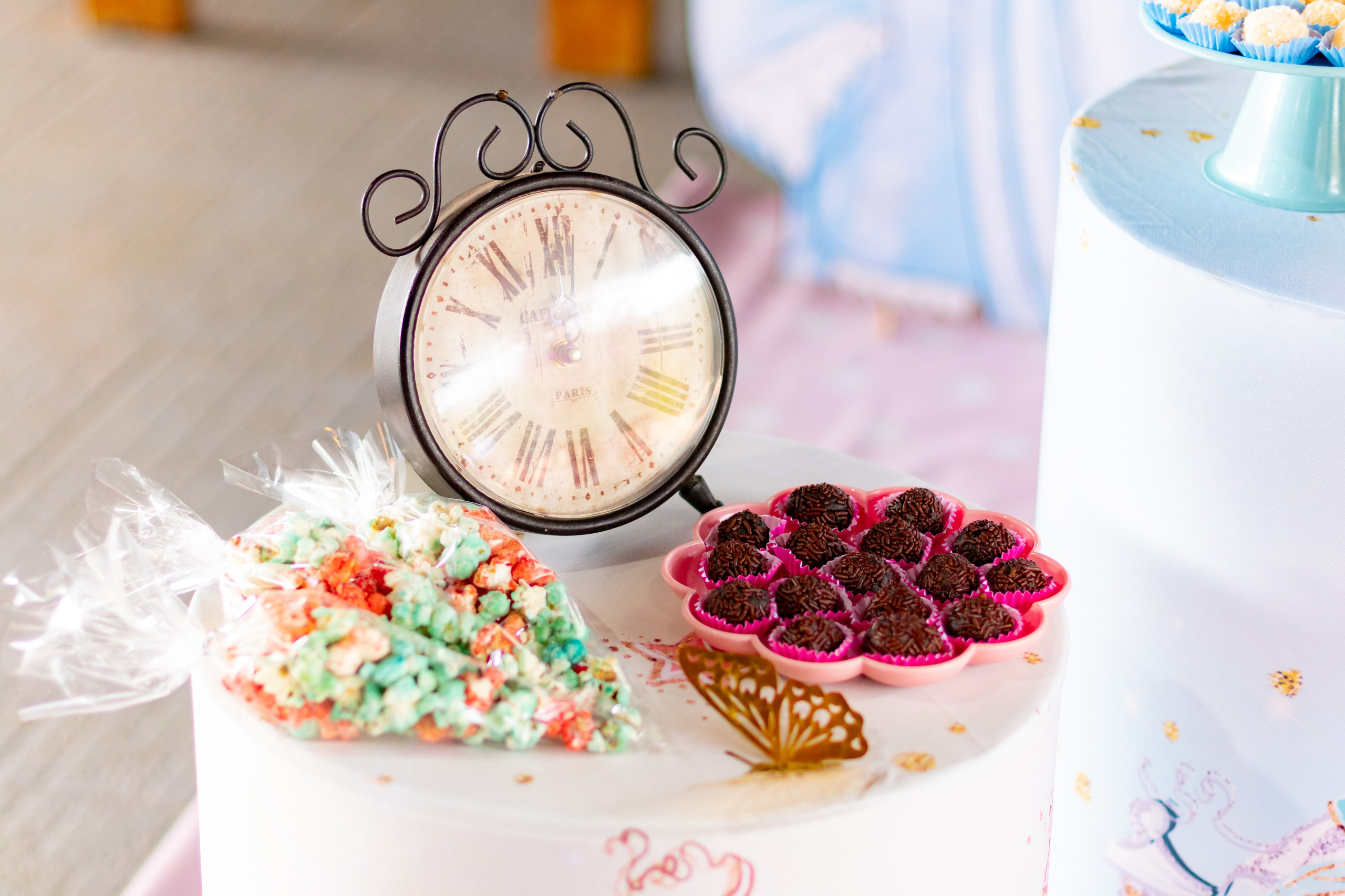 Alice — Aniversário 5 anos. Principal