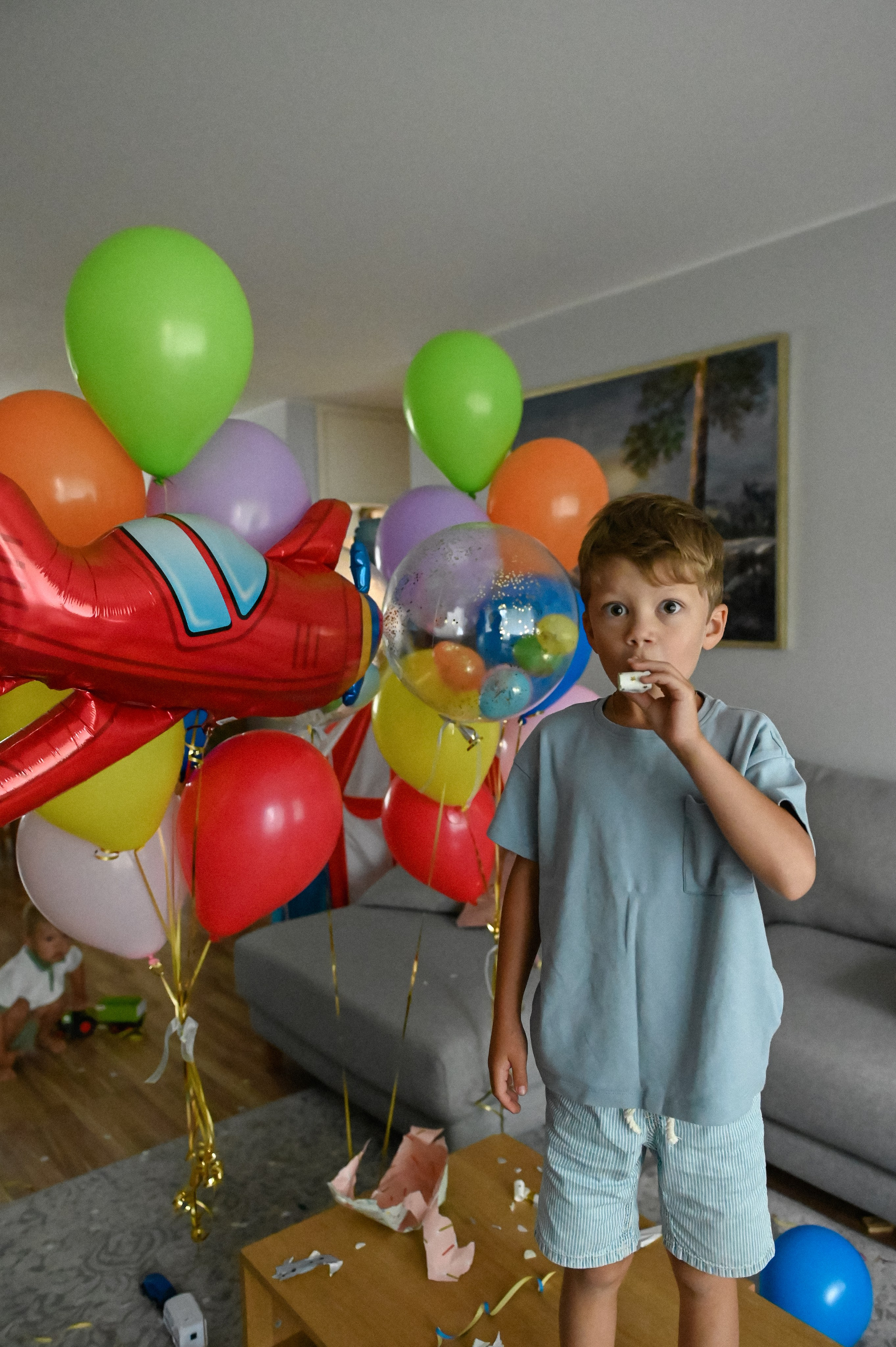 Праздник во дворе дома. Детский и семейный фотограф в финляндии дина пулкка. контент фотограф