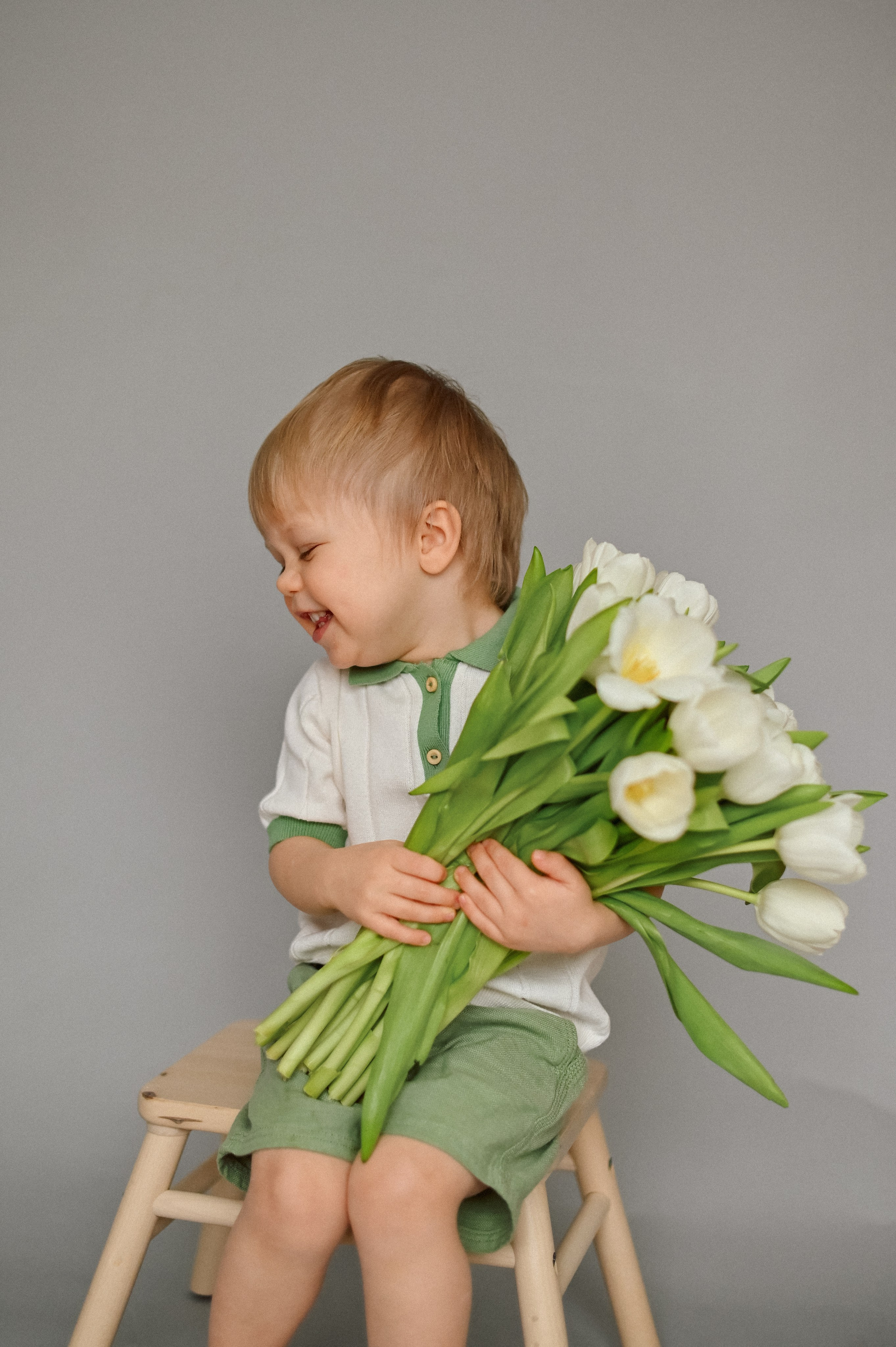 Весенние цветы. Детский и семейный фотограф в финляндии дина пулкка. контент фотограф