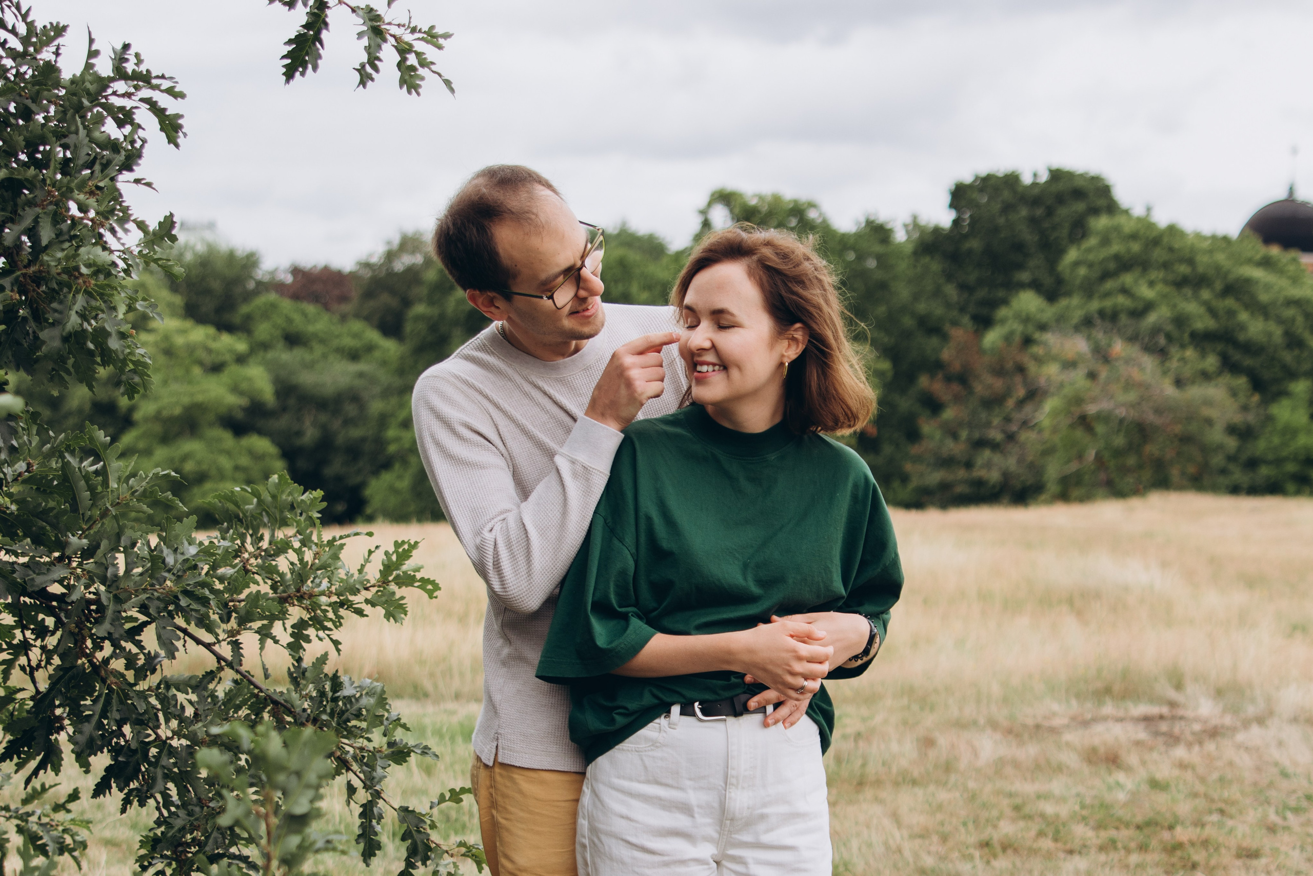 Milena with parents (Greenwich Park). Anastasia Klink, Photographer in London
