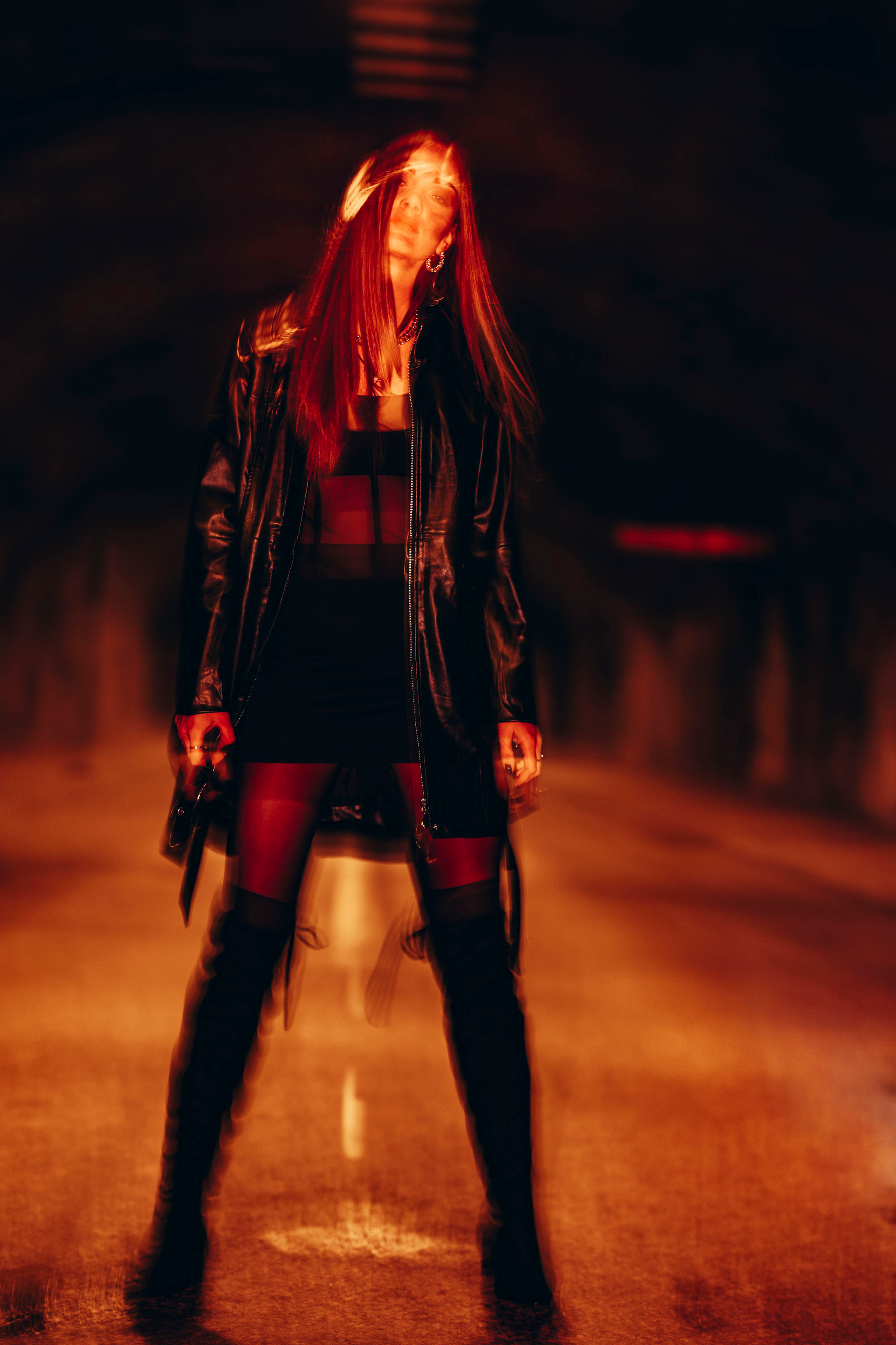 Yökuvaus kaupungin valoissa. Valokuvaaja Lahti, Helsinki Elena Salonen