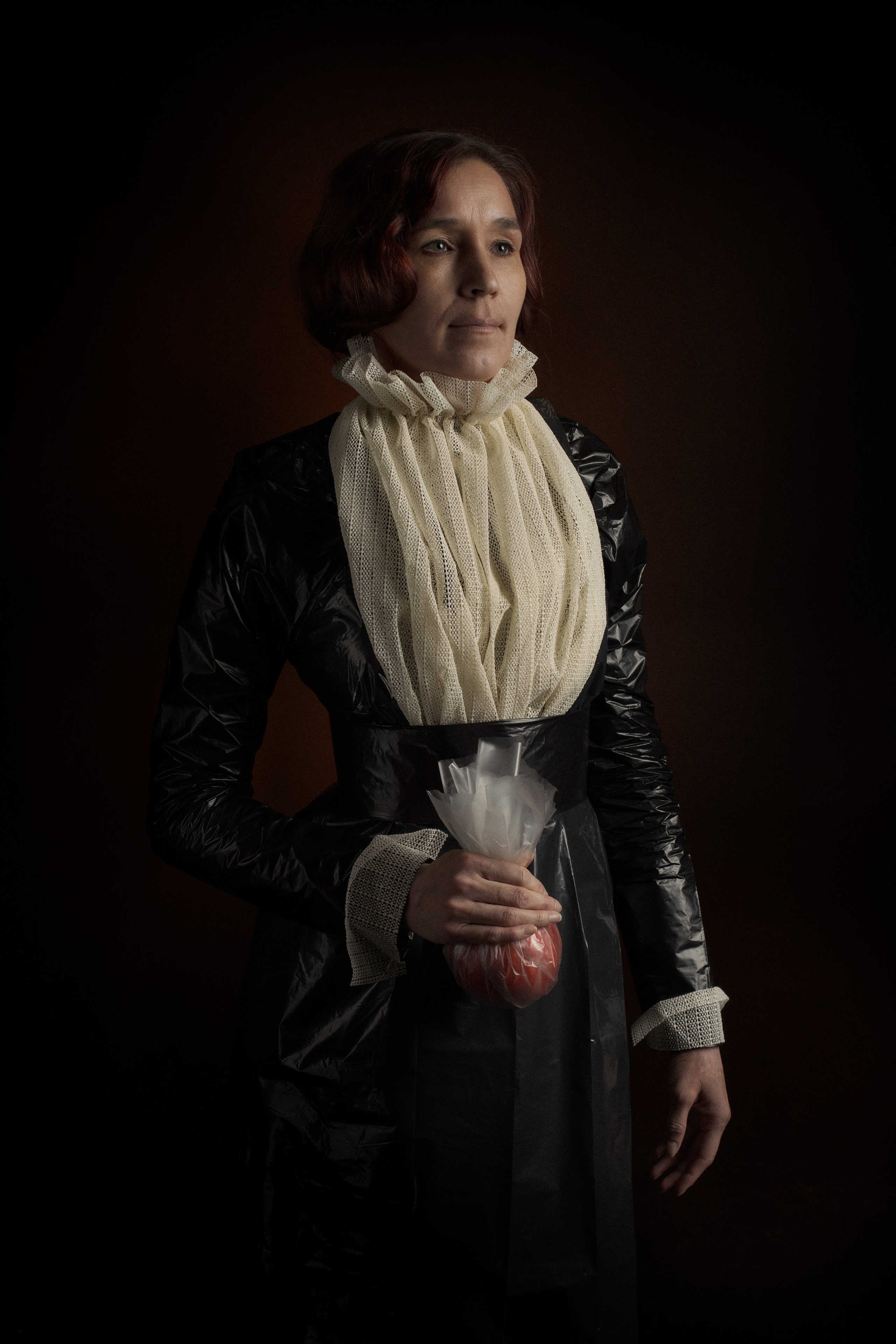 Rembrandt light, plastic, renaissance portrait портреты людей одетых в пакеты из под мусора