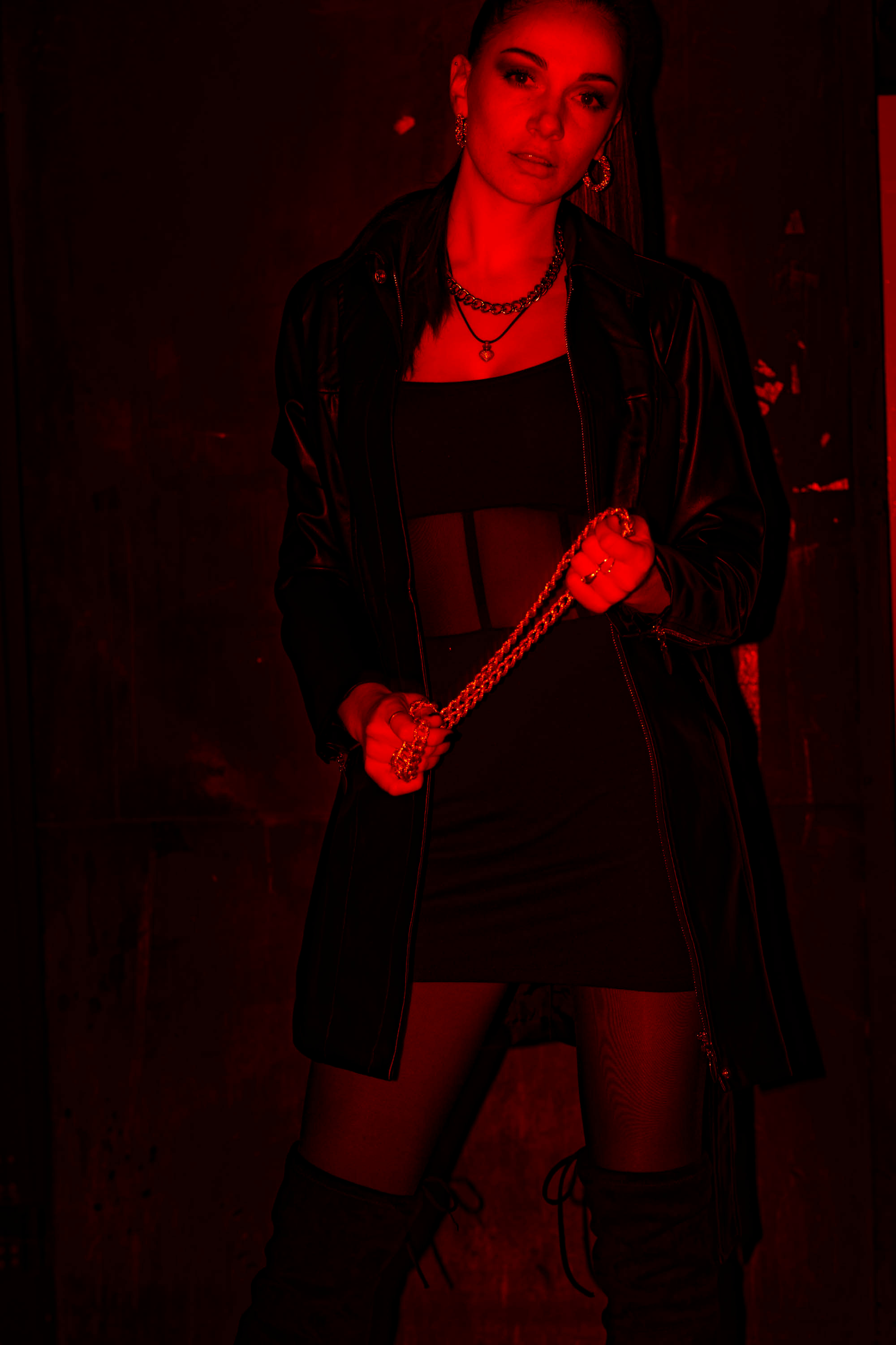 Yökuvaus kaupungin valoissa. Valokuvaaja Lahti, Helsinki Elena Salonen