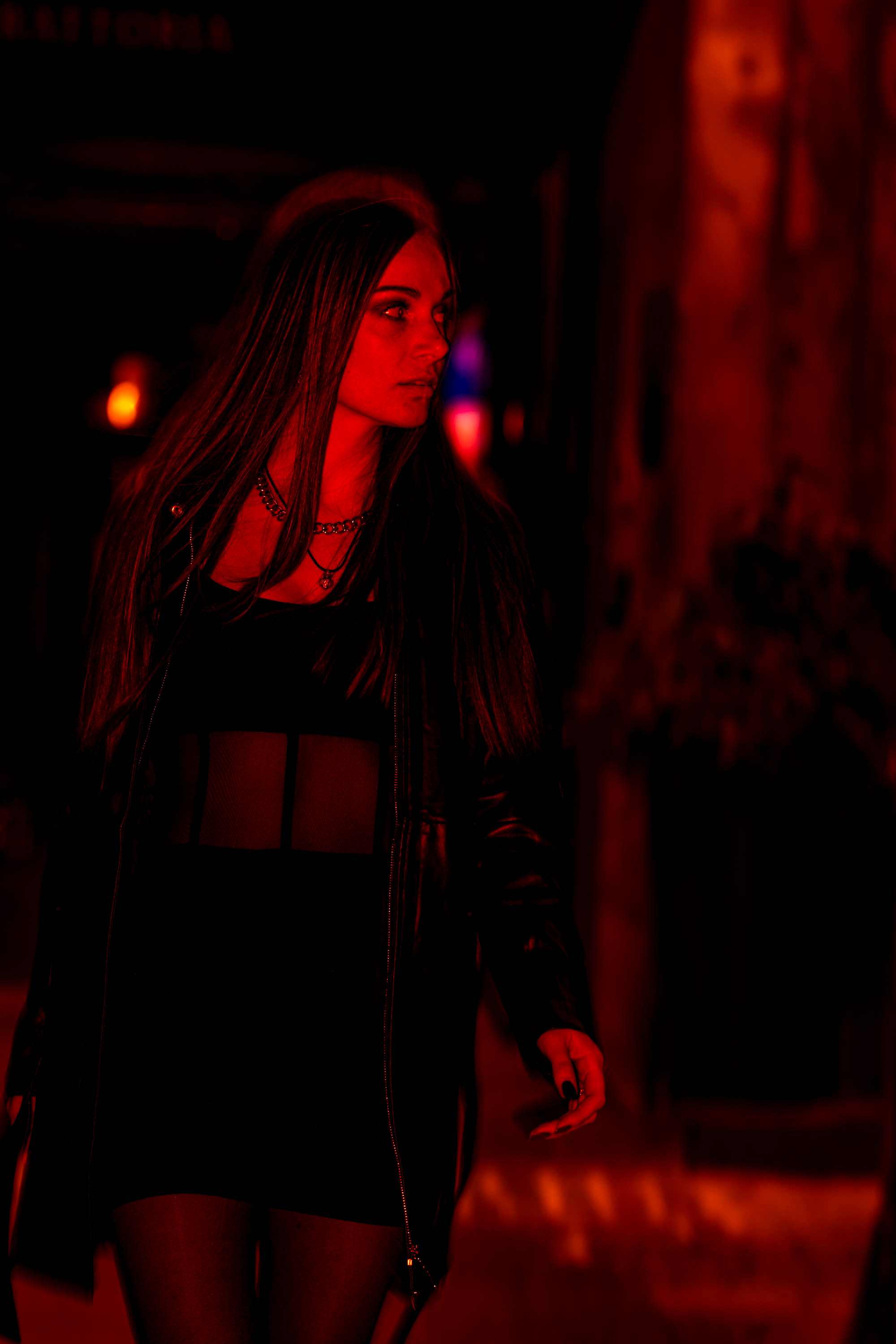 Yökuvaus kaupungin valoissa. Valokuvaaja Lahti, Helsinki Elena Salonen