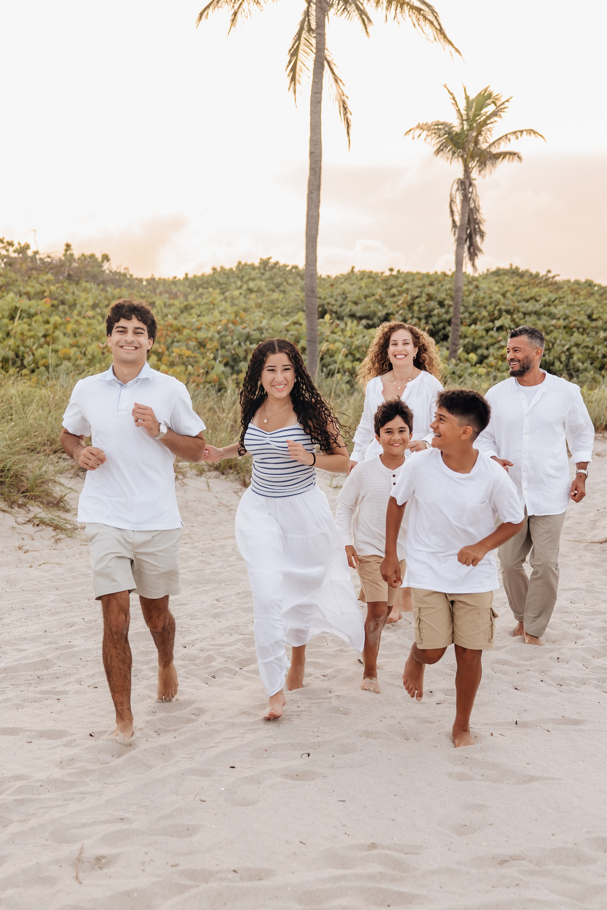 Family. Alya Leto Photographer