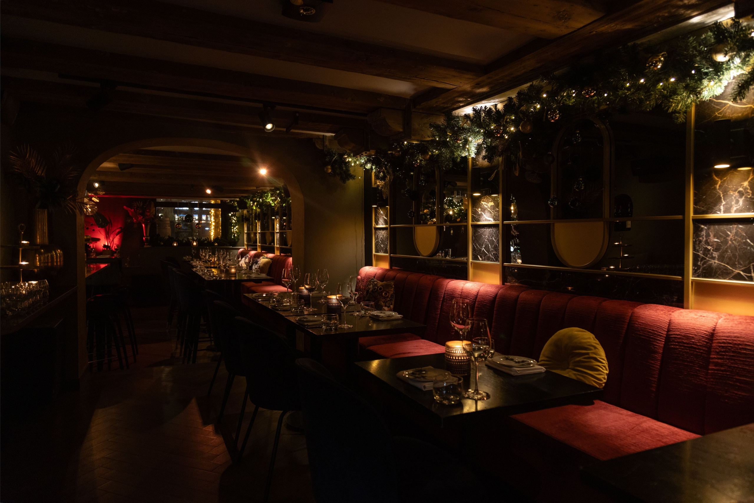 SATCHMO RESTAURANT AMSTERDAM. Lero Photographer and a set designer|individual custom portrait and advertising photography in Zutphen