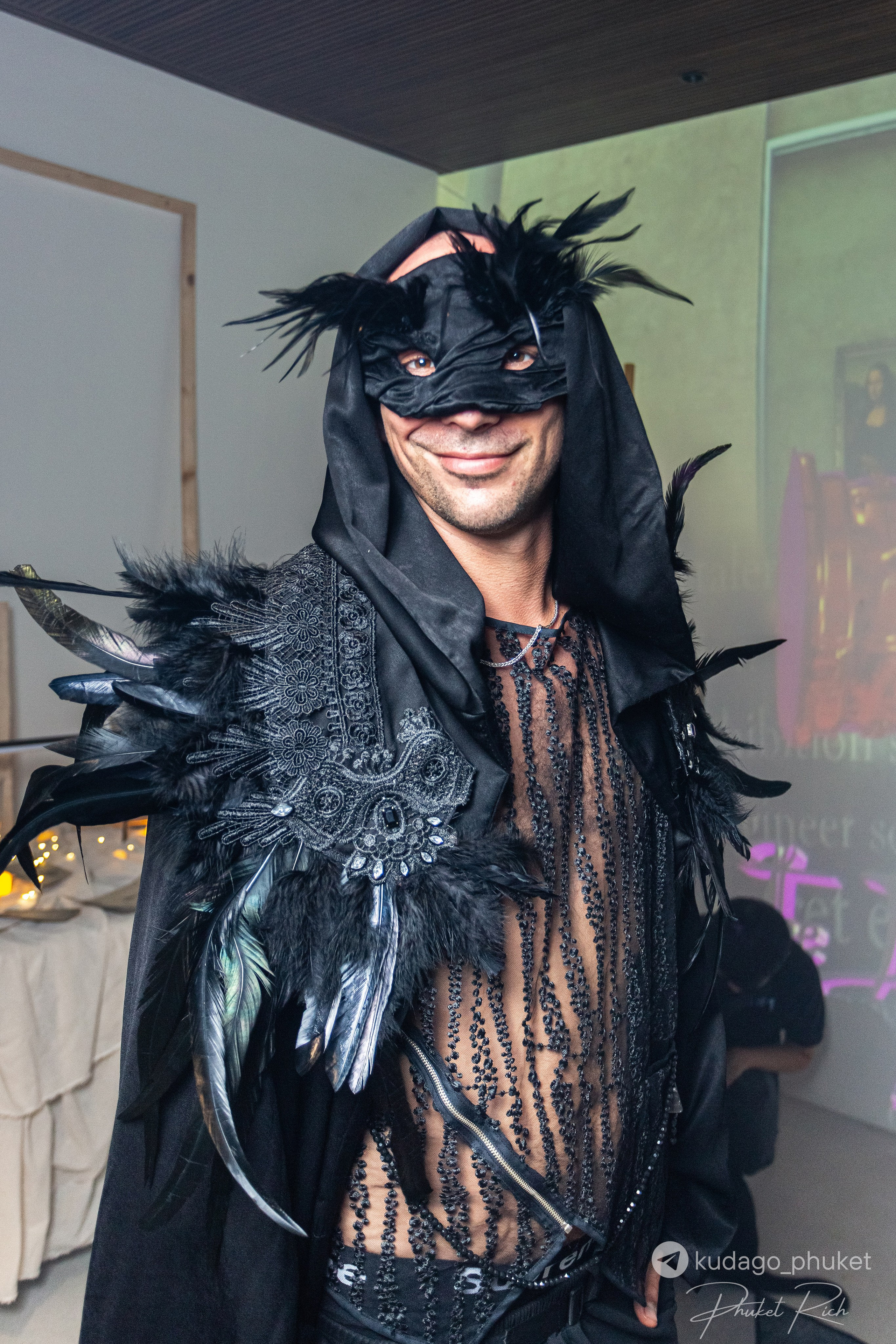 Вечеринка «Код да Винчи» | Фоторепортаж | Афиша | DAVAYSXODIM.com PHUKET. АФИША|ФОТОРЕПОРТАЖИ|ИВЕНТЫ|ПХУКЕТ