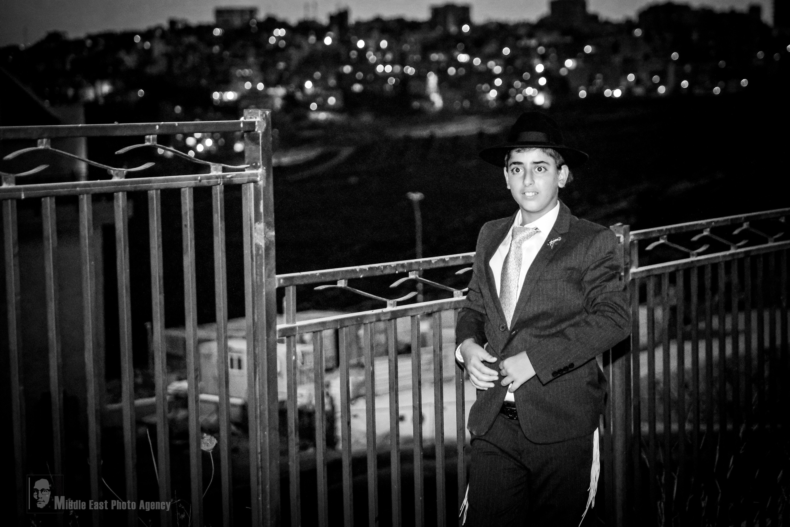 מאיר חוגג בר מצוה. Middle East Photo Agency — Photography & Event Magnets — סוכנות צילום והדפסת מגנטים לאירועים